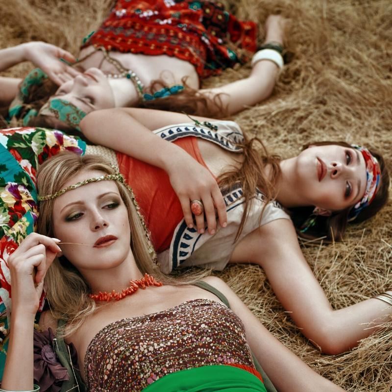 How to dress like a gypsy girl How to dress like a gypsy girl
