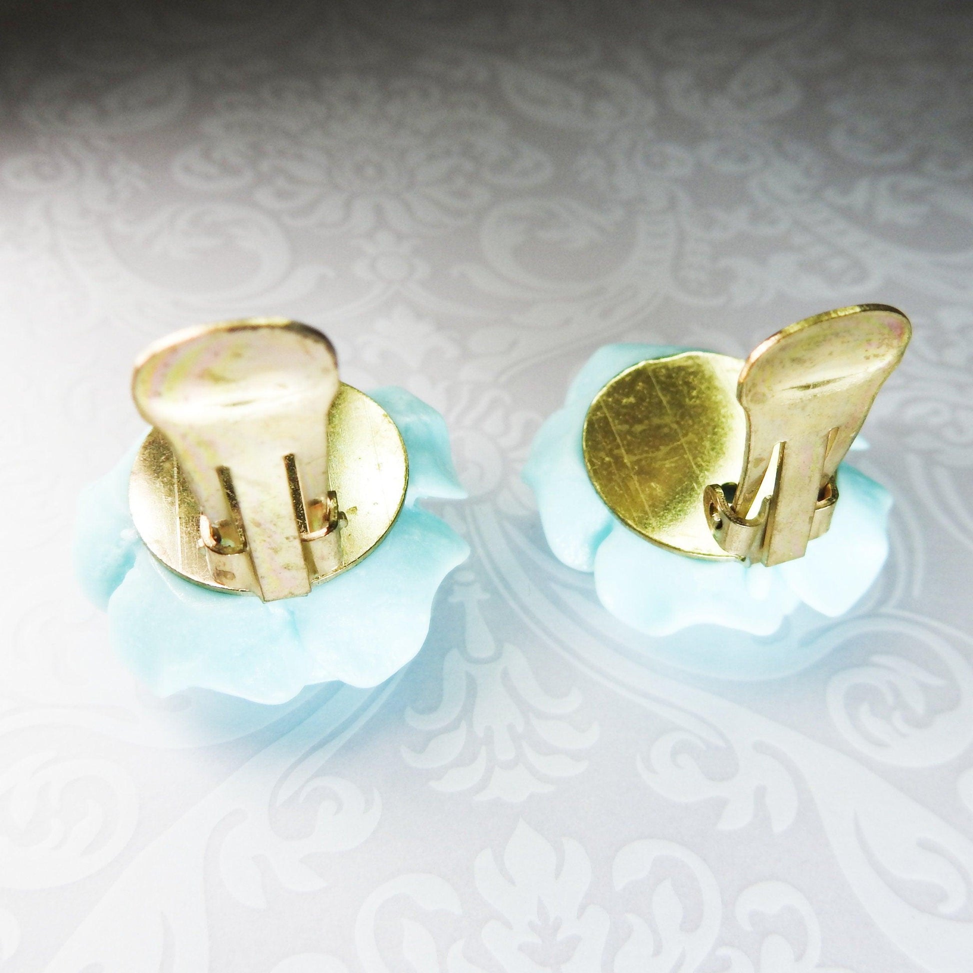 clip on blue earrings