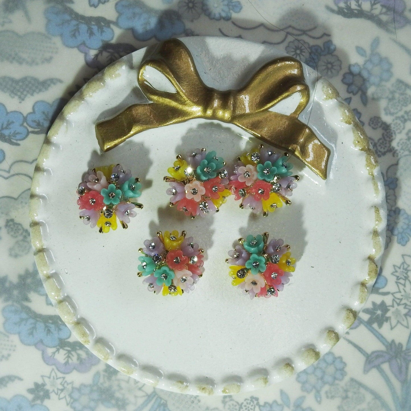Cute flower buttons