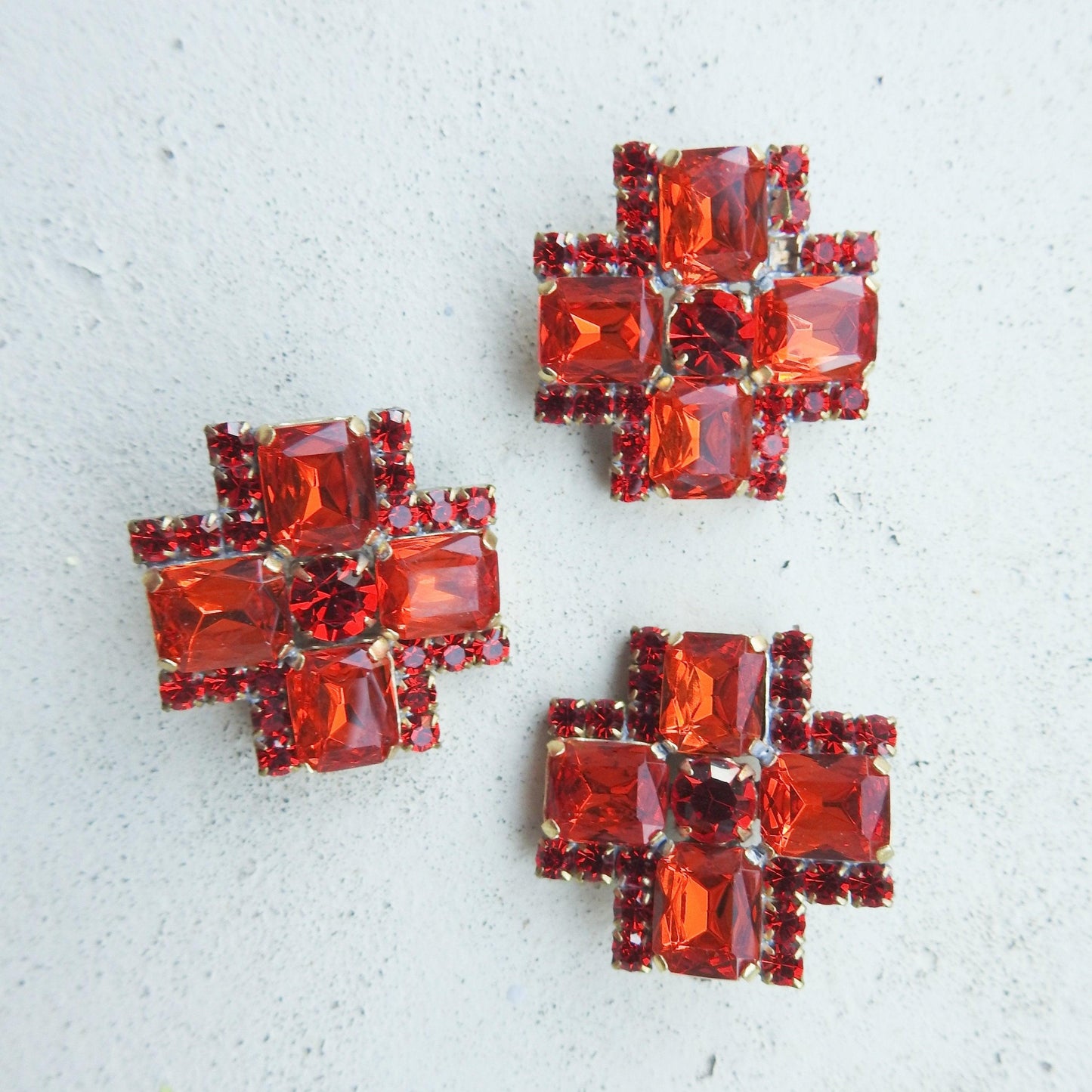 Cross shaped buttons for bracelets, buttons made of glass for jewelry making lot of 3 buttons - 30 mm