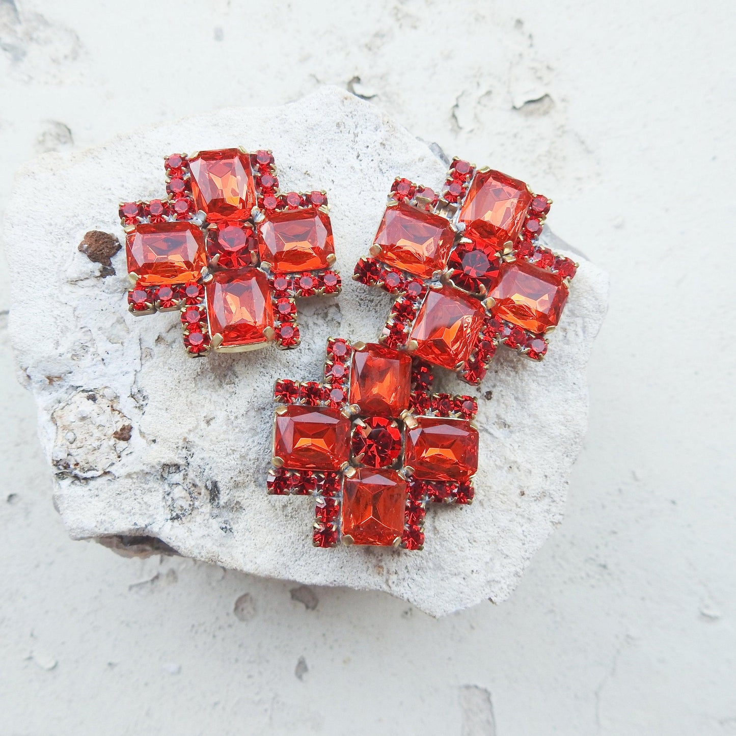 Cross shaped buttons for bracelets, buttons made of glass for jewelry making lot of 3 buttons - 30 mm