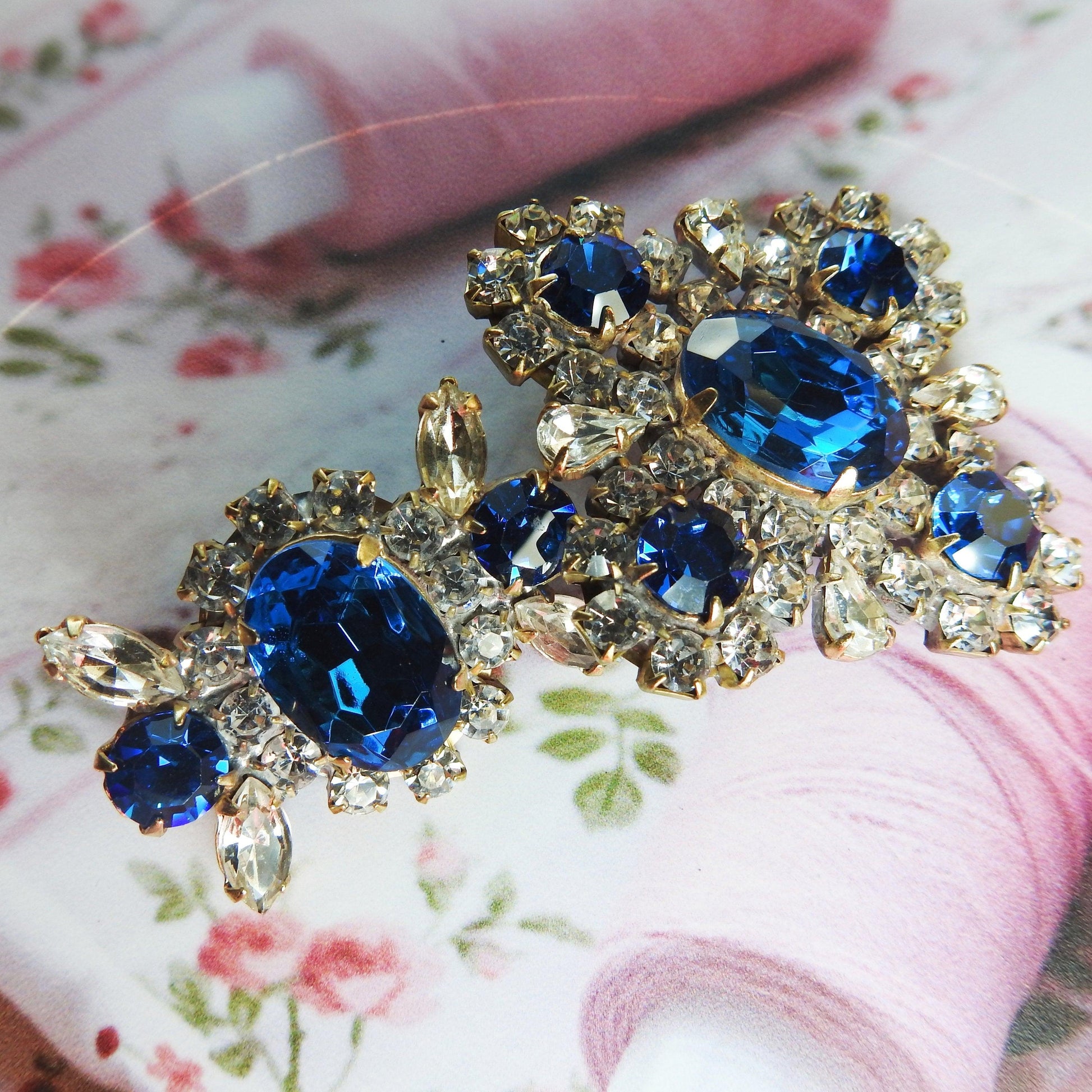 Blue fancy buttons
