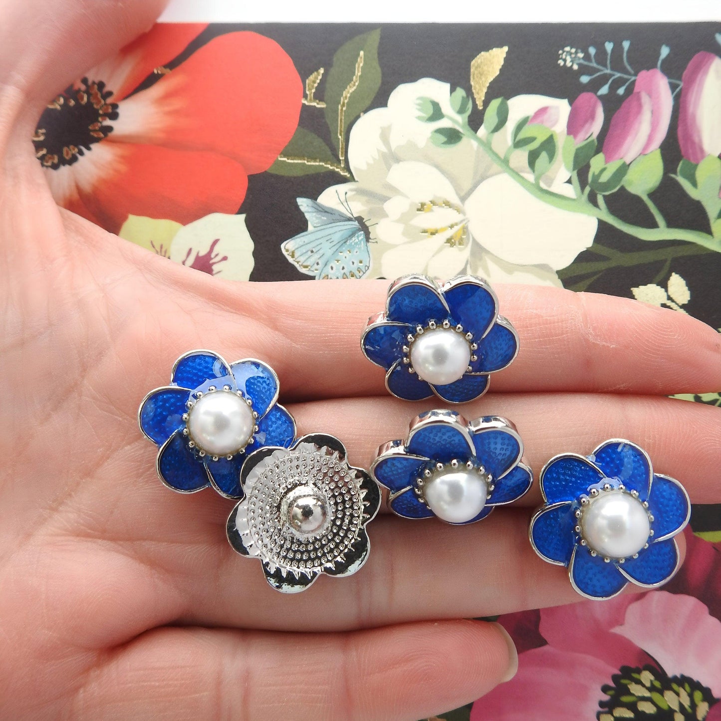 snap fastener