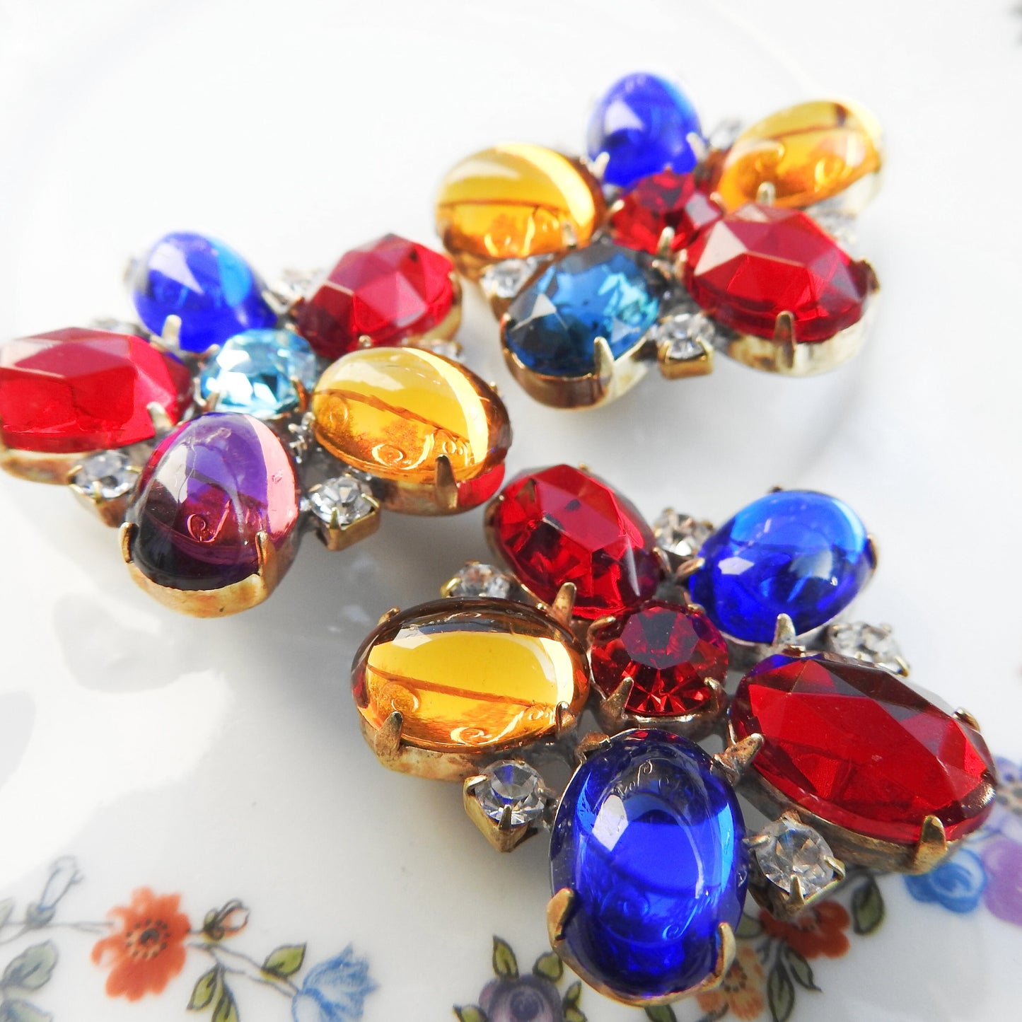 Set of 3 colorful Jewelled Buttons