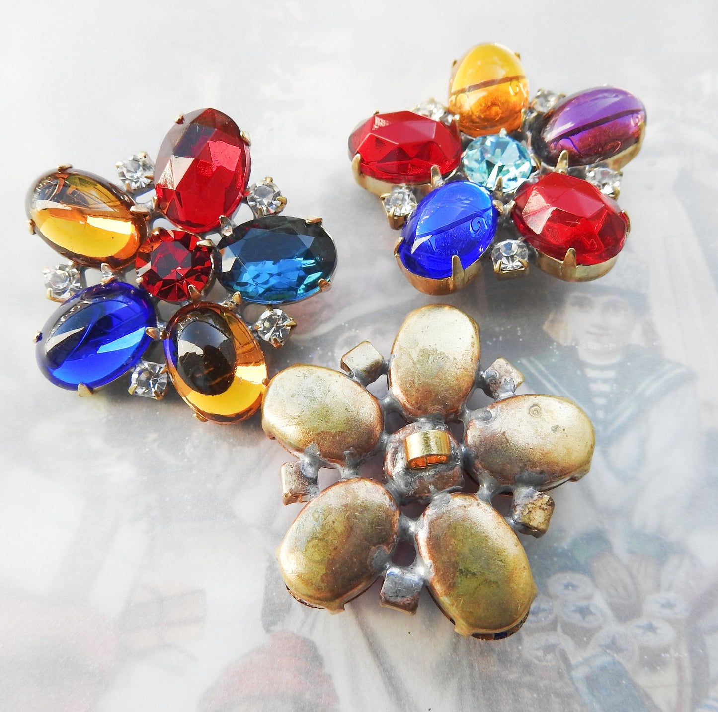 Set of 3 colorful Jewelled Buttons