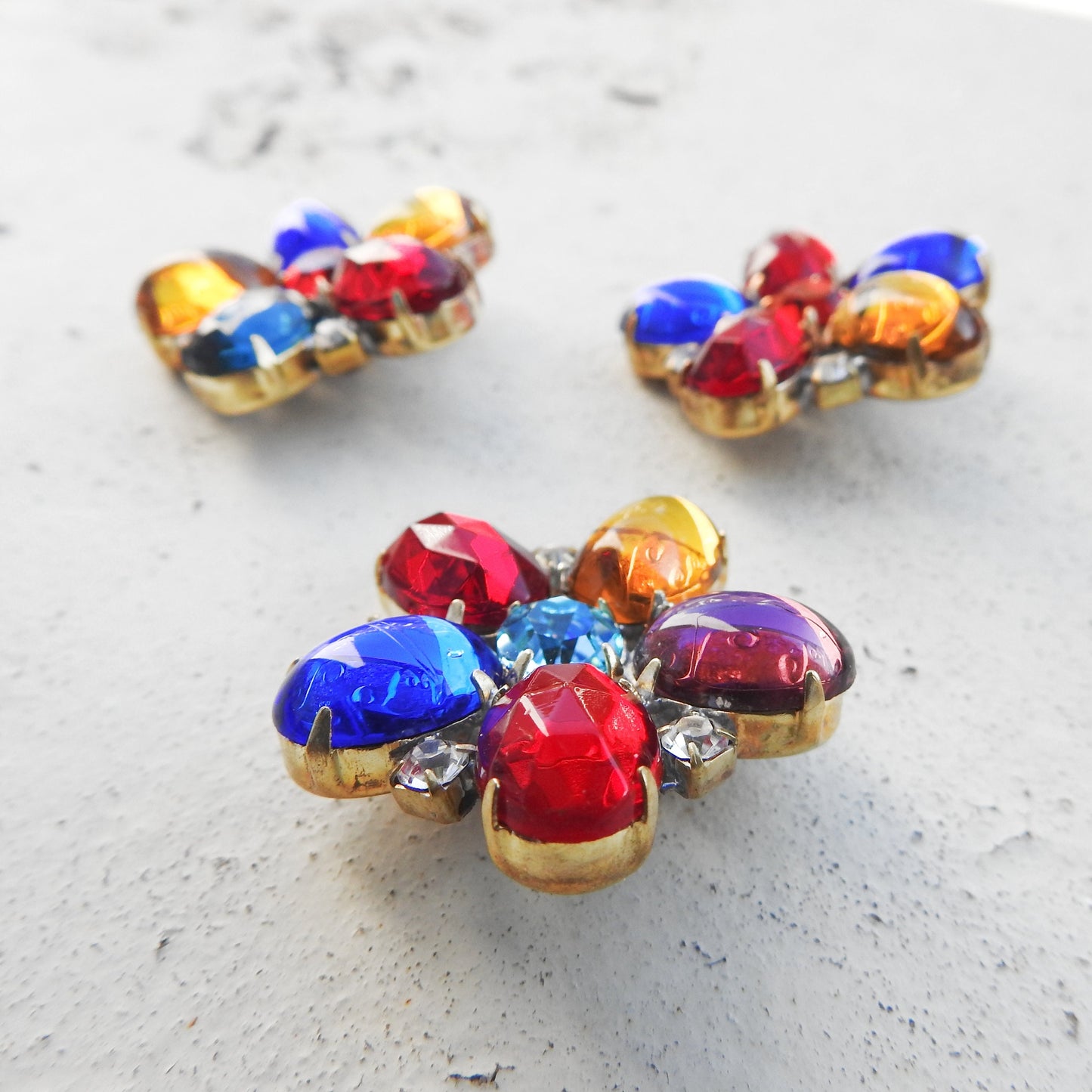 Set of 3 colorful Jewelled Buttons