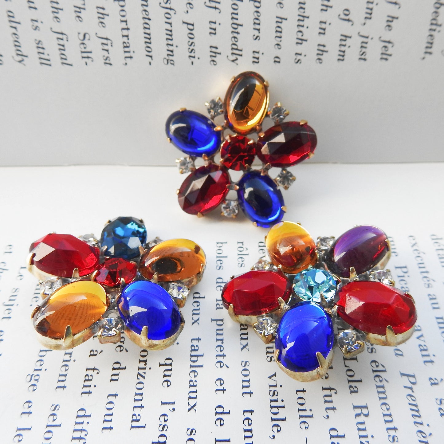 Set of 3 colorful Jewelled Buttons