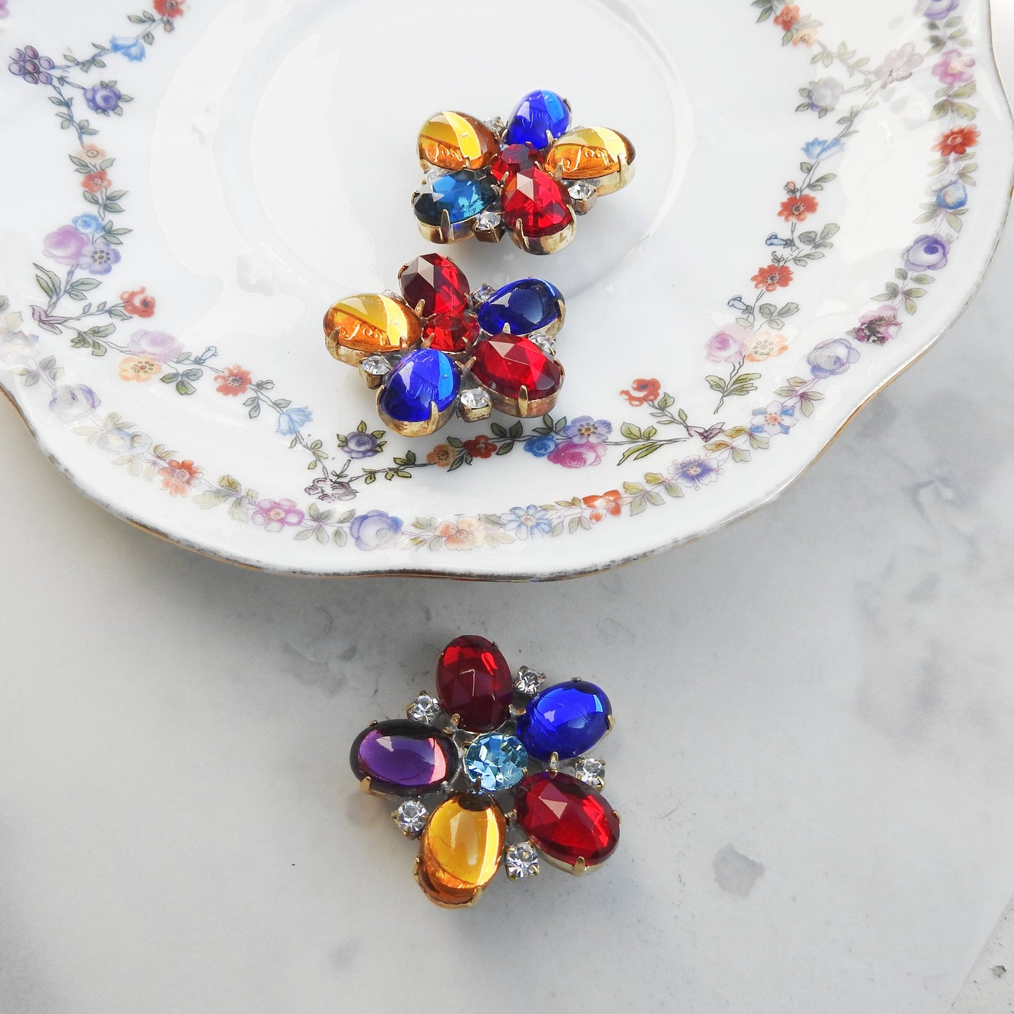 Set of 3 colorful Jewelled Buttons