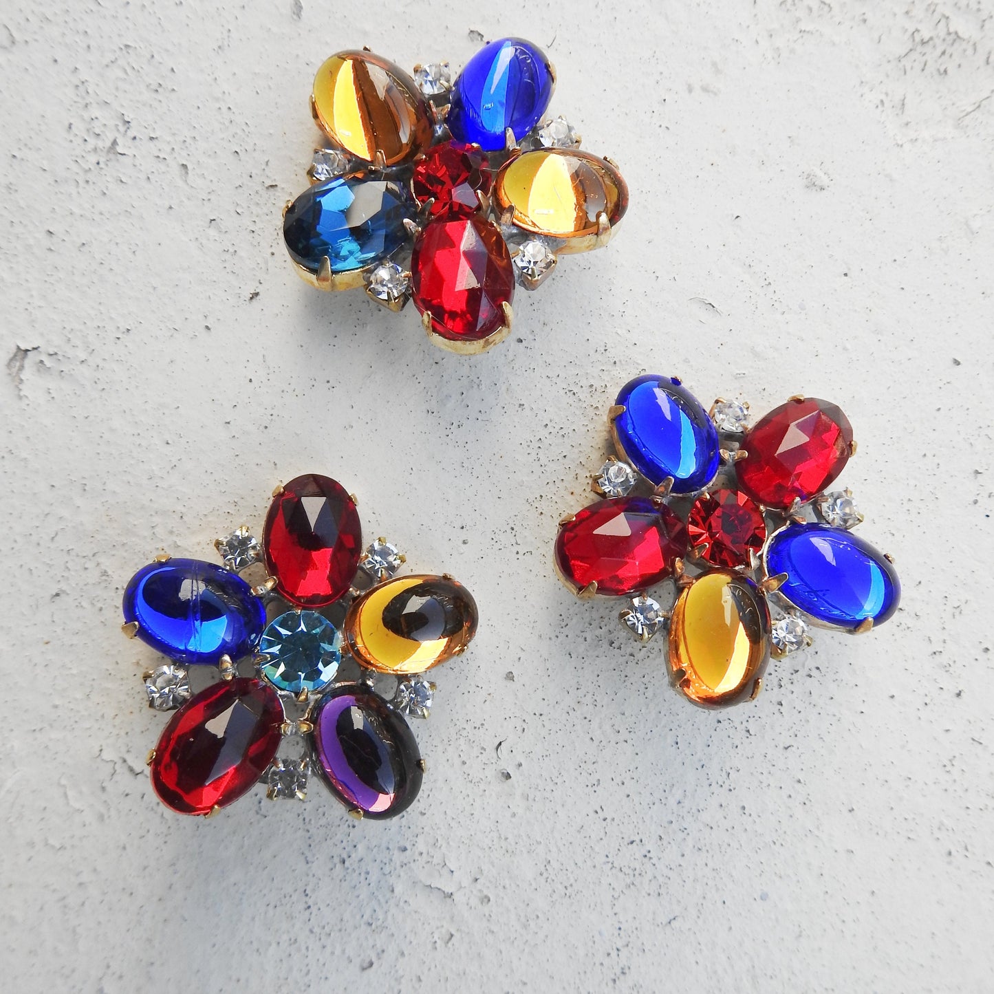Set of 3 colorful Jewelled Buttons