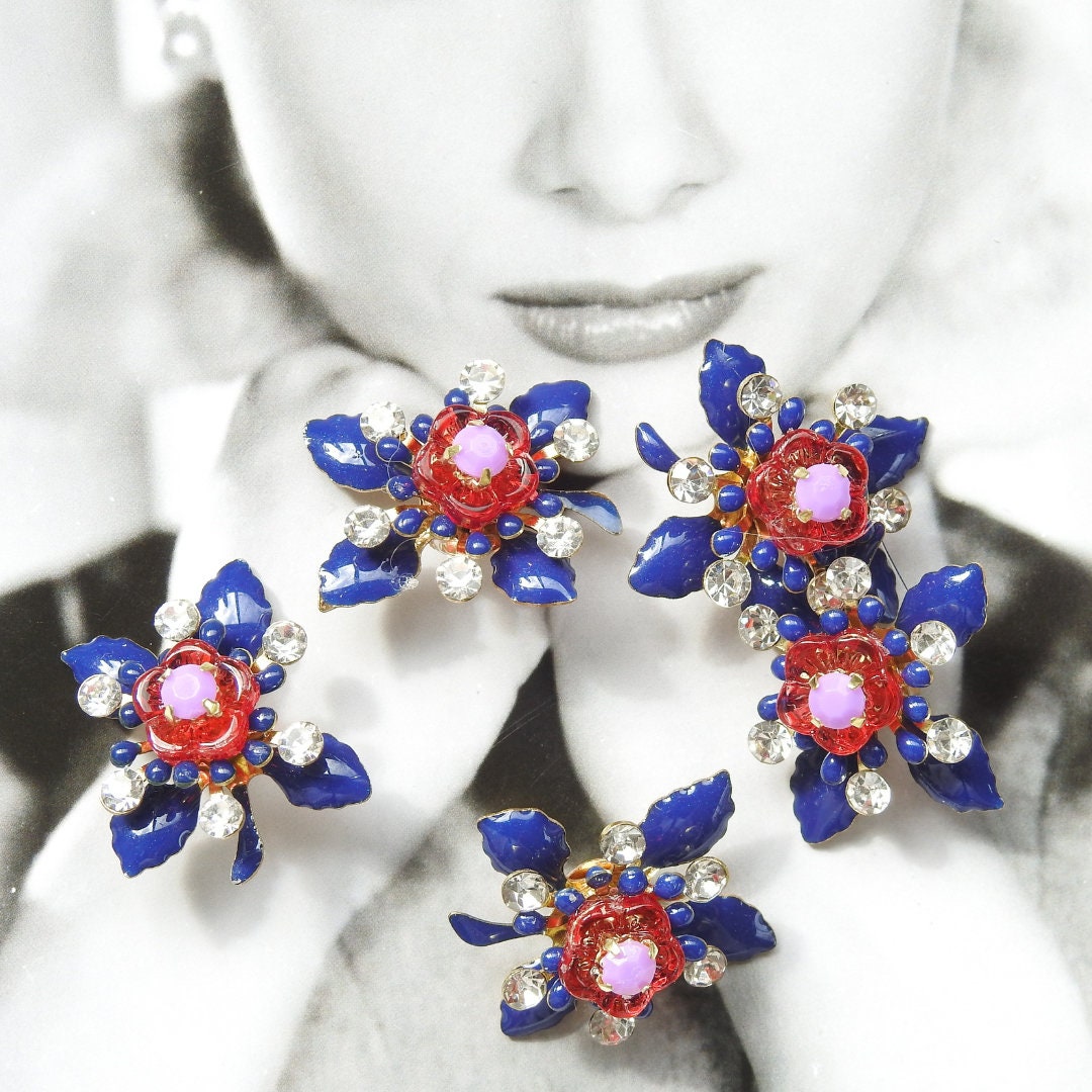 Navy Blue Flower-Shaped Buttons with a Shank - Lot of 5, 25 mm - Unique Floral Style Fancy Gift Ideas for Sewing Moms. Fast Shipping