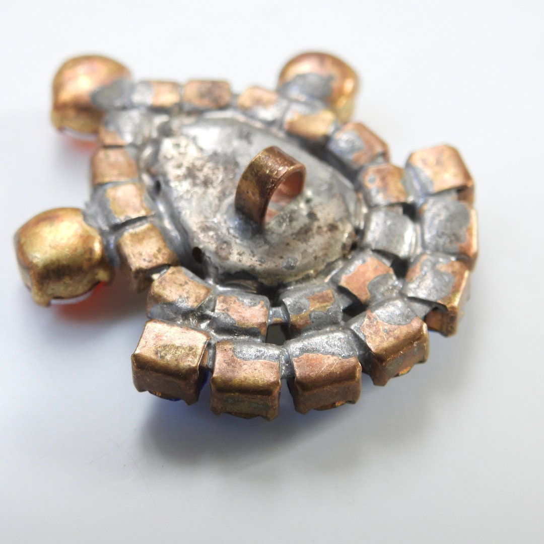 Stone Jewel button