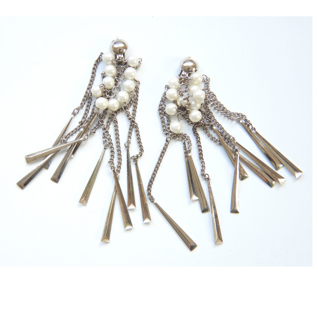 Women's dangle earrings with a special long design, with multiple layers, chains and pearls- XL large jewellery- Gift ideas for her