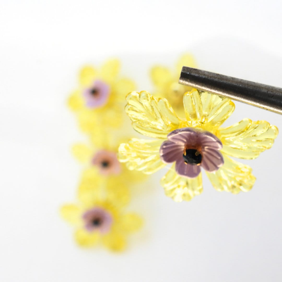 Set of 5 Fancy Flower Buttons in Purple & Lemon Yellow – 30 mm