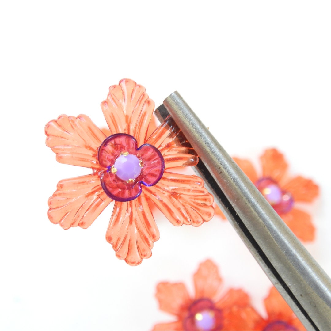 Red Purple Flower Shaped Buttons