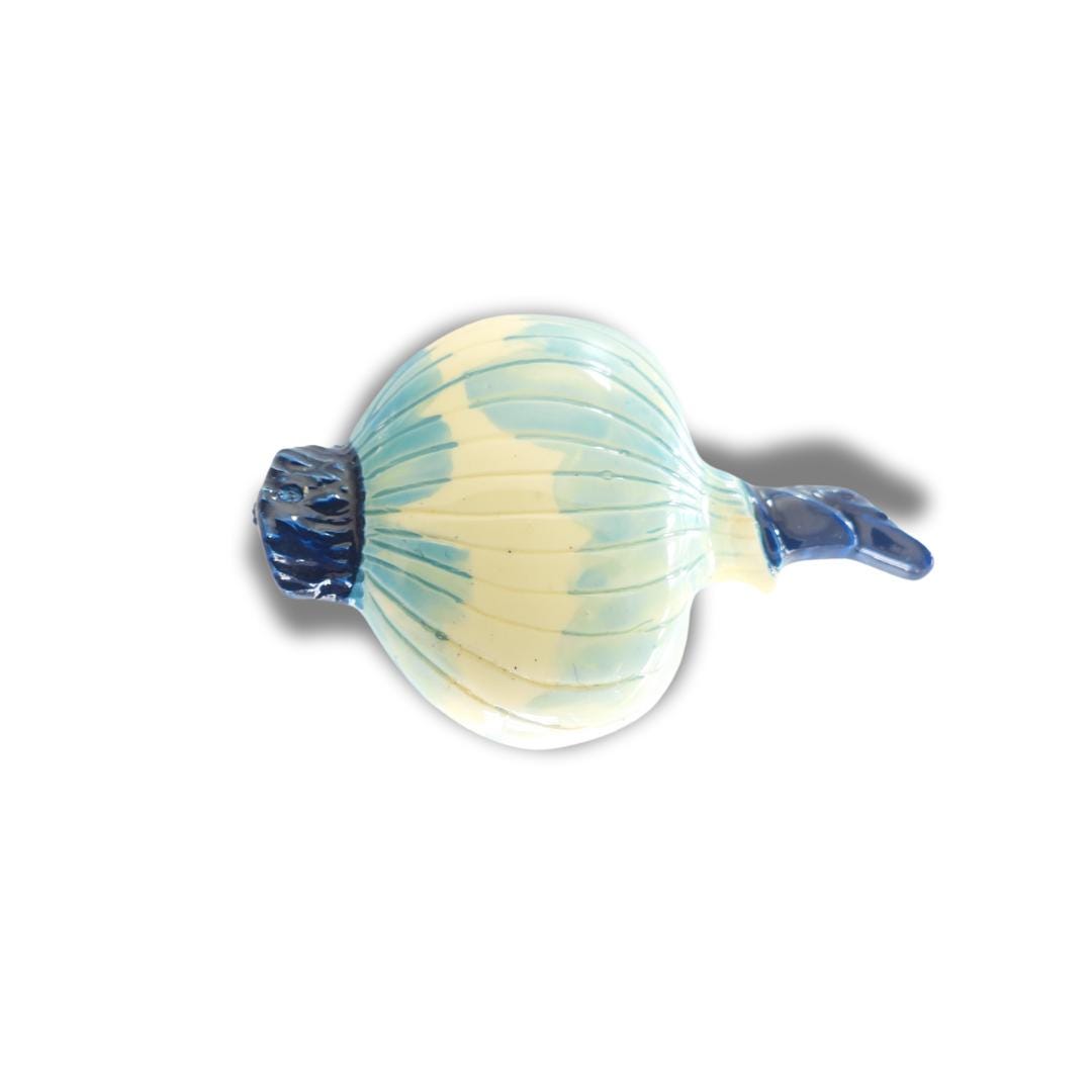 Vintage Onion-Shaped Hand-Painted Brooch – Light Blue, Navy & Beige - 40 mm - Gift for mum, grandmother, wife - Fun Timeless Jewellery