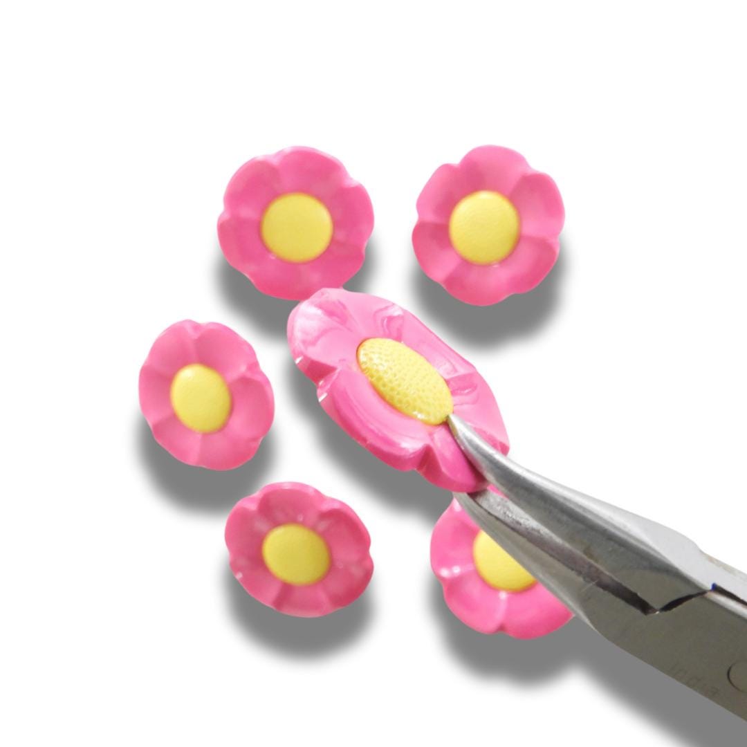 Decorative flower-shaped buttons, pink yellow. Set of 5, shank back, 1 inch, for embellishing tea towels, tote bags, hair accessories, etc