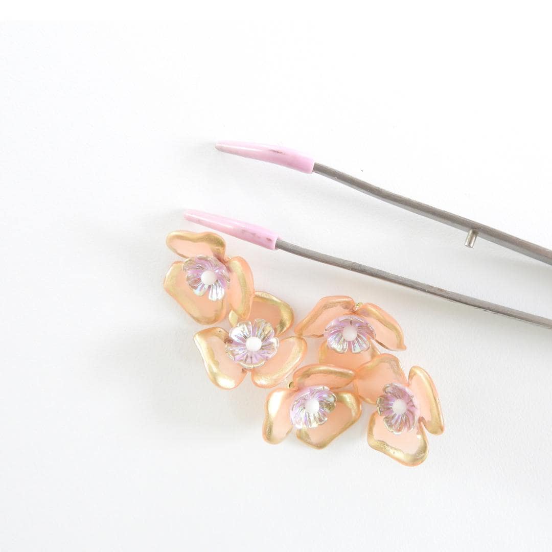 Set of 5 pastel flower buttons with shimmery finishes. Perfect for embellishing nude, beige, tan accessories, crafts, or DIY jewelry. 20 mm