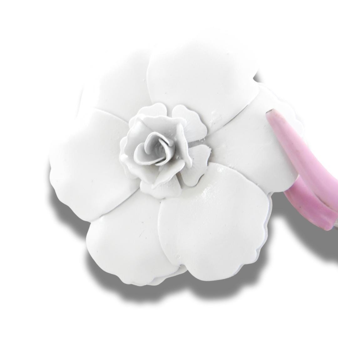 Charming Retro-Inspired Flower Brooch - Inspired by vintage brooches from the 1950s and 60s. Simple and elegant, perfect as bridal jewelry.