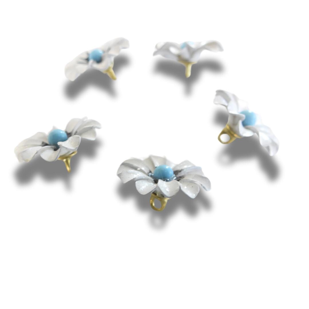 Daisy flower-shaped buttons! Hand-painted with a vintage Czech bead center. For crafting, sewing, fashion, wedding decor. Set of 5, 13 mm