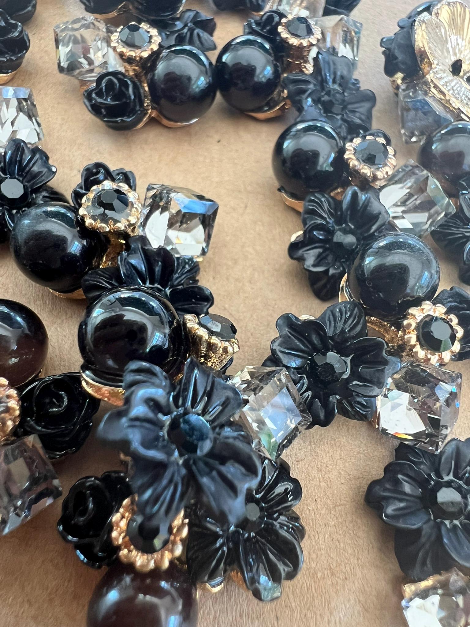 Black flower jewels for clothes