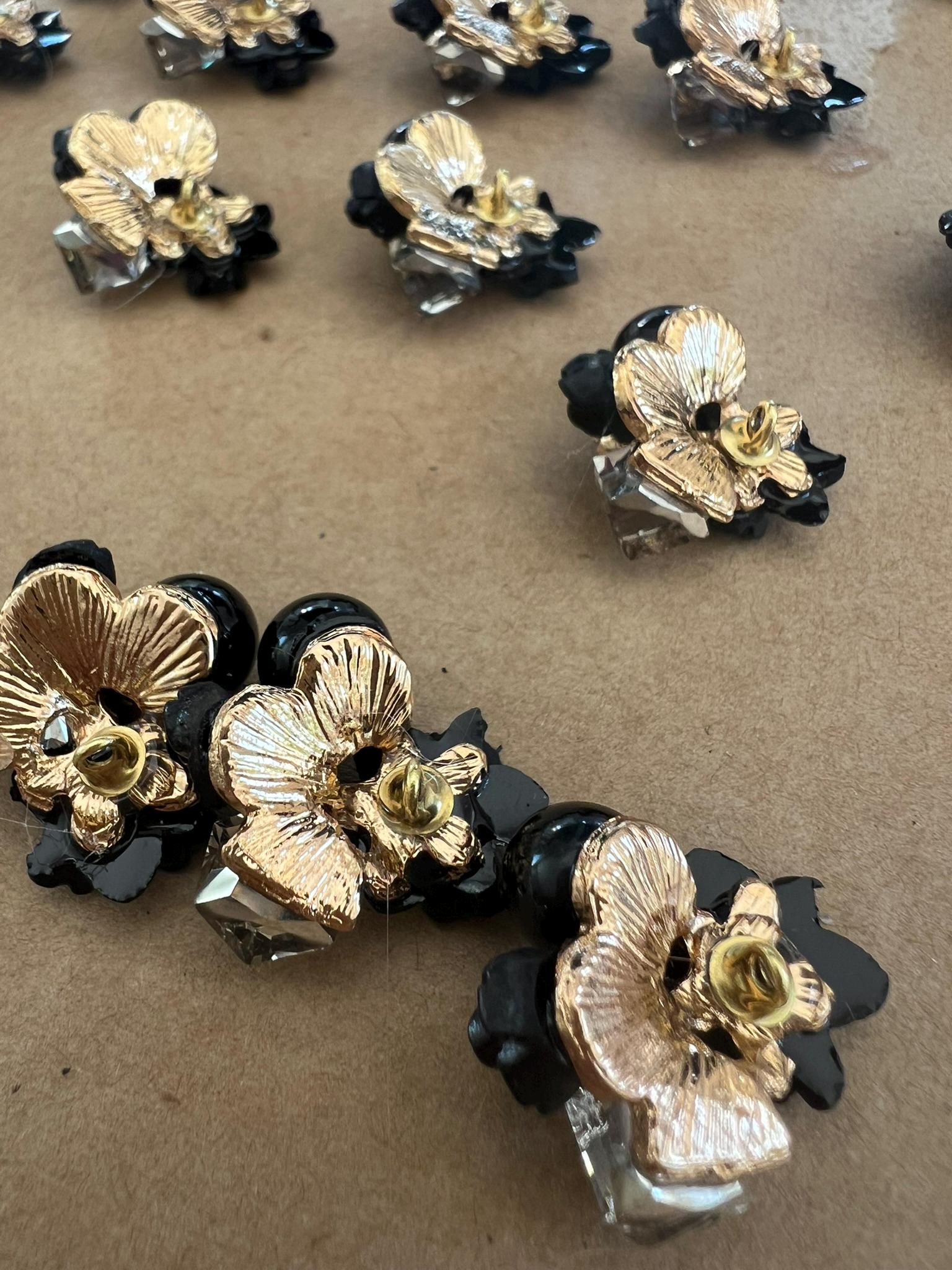 Black flower jewels for clothes