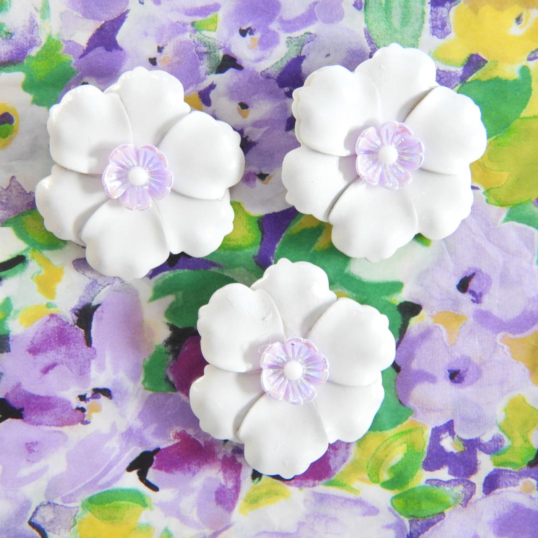 32 mm white flower shank buttons with a pink detail – For coats, crafts & bridal sewing. Handmade in Canada and vintage-inspired, set of 3