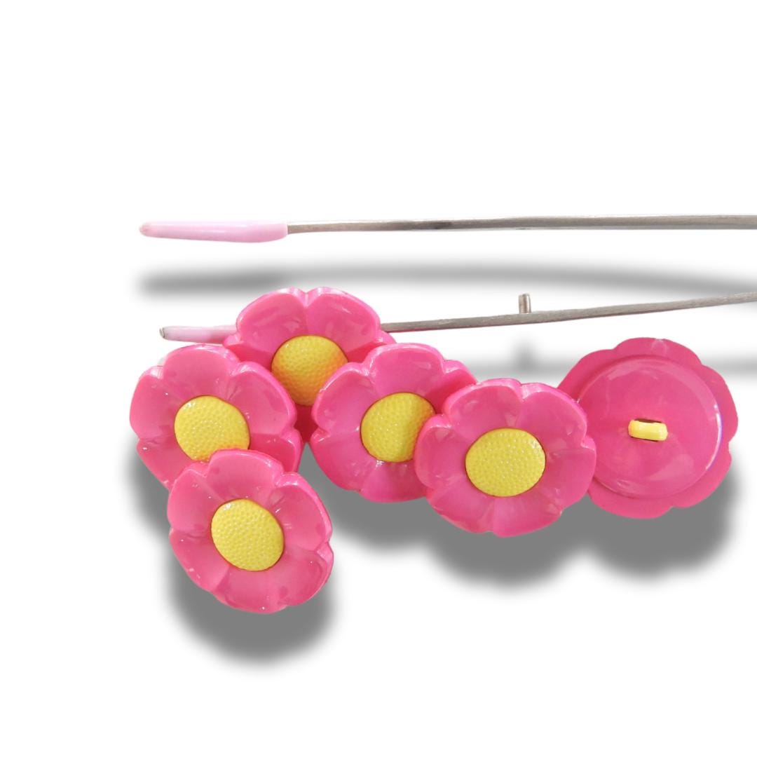 Decorative flower-shaped buttons, pink yellow. Set of 5, shank back, 1 inch, for embellishing tea towels, tote bags, hair accessories