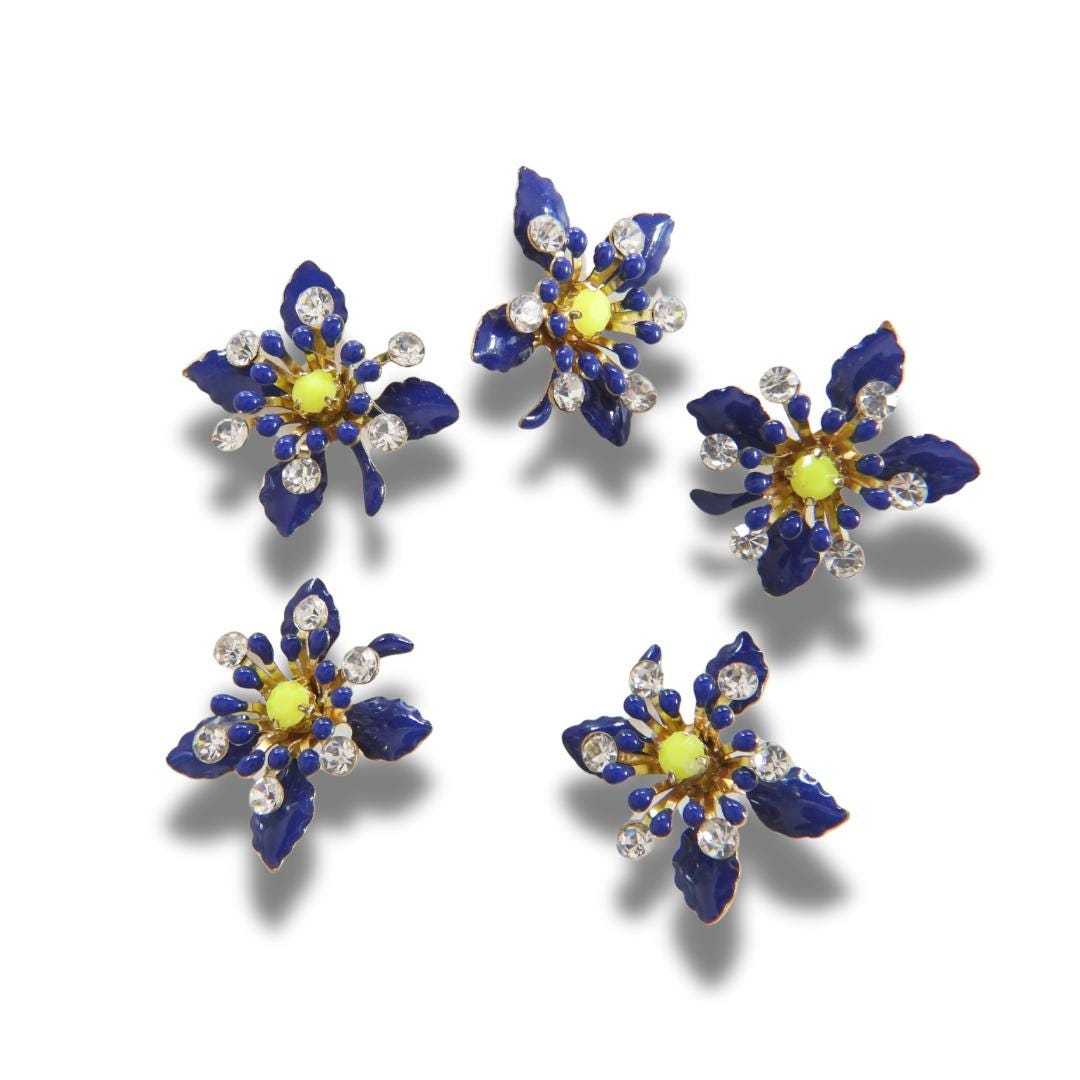 Navy blue flower buttons with yellow rhinestones. Set of 5, 20 mm, Glossy finish, made in Canada, with shank back. For sewing and decorating