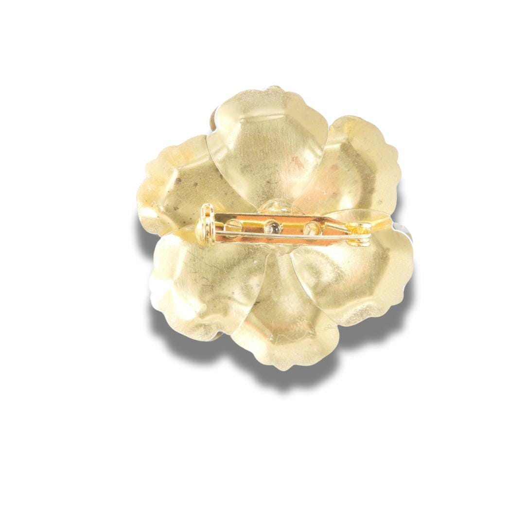Charming Retro-Inspired Flower Brooch - Inspired by vintage brooches from the 1950s and 60s. Simple and elegant, perfect as bridal jewelry.