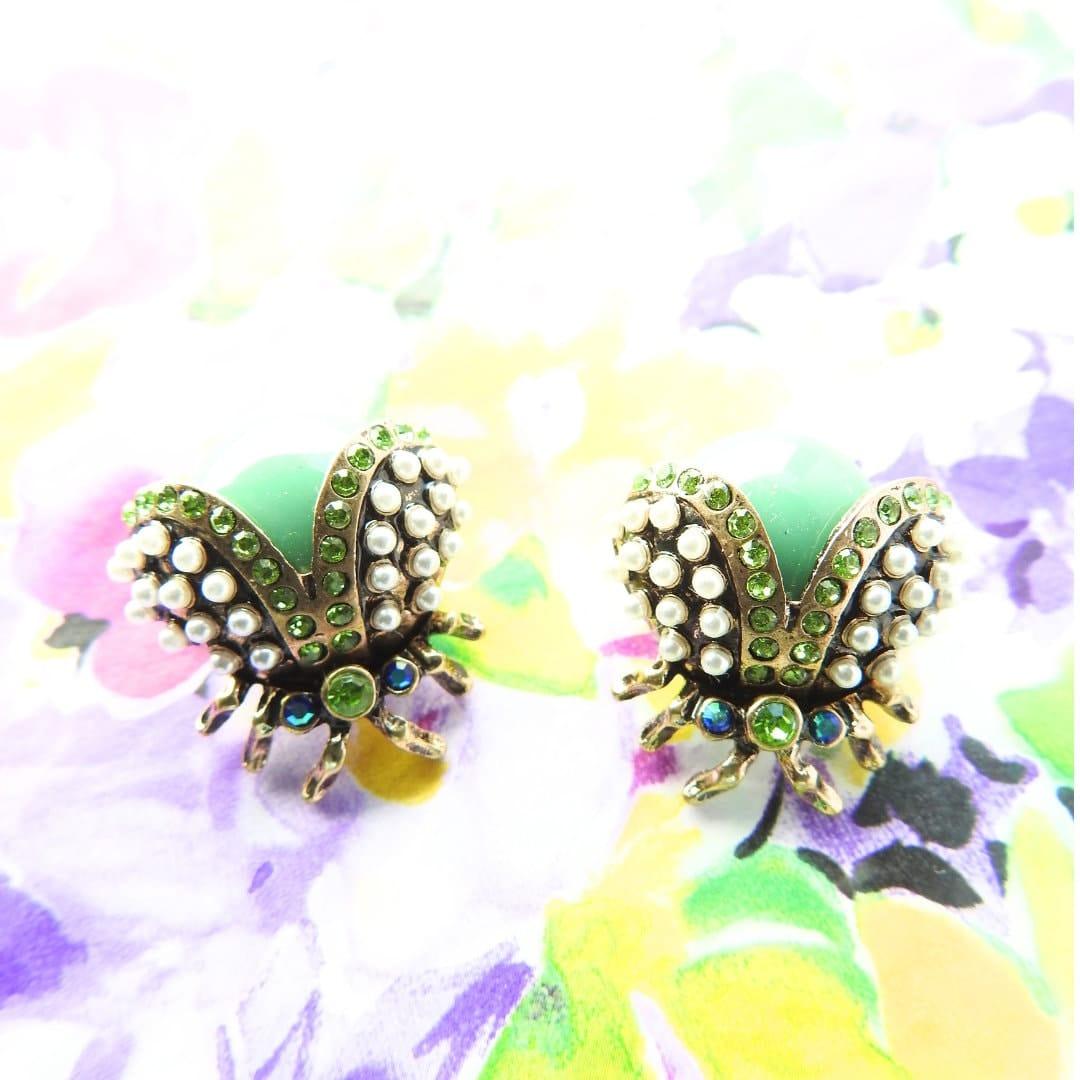 One-of-a-Kind bug-shaped high-quality buttons with shank. For sewing, a set of 2, 20 mm. Green-colored ladybird with pearls and rhinestones.