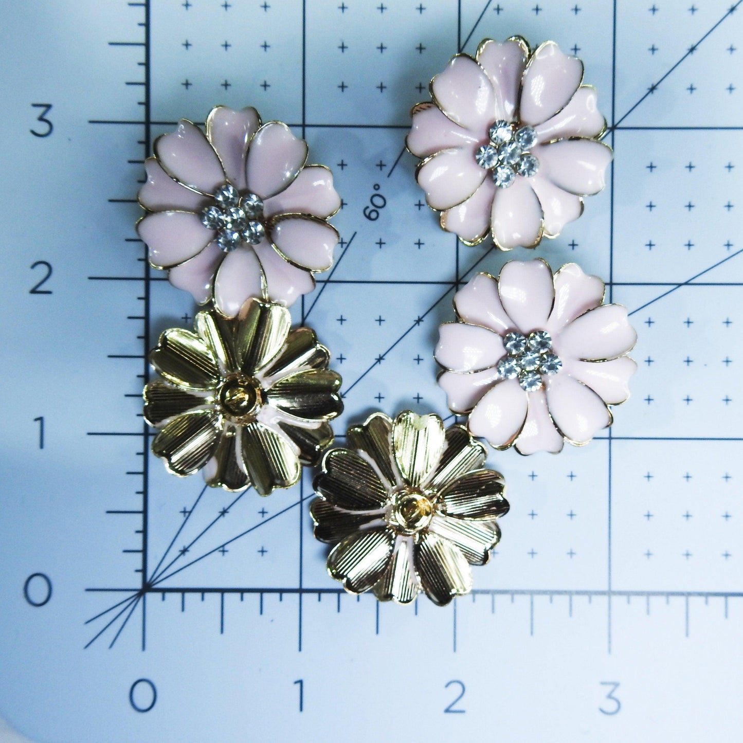 button flower