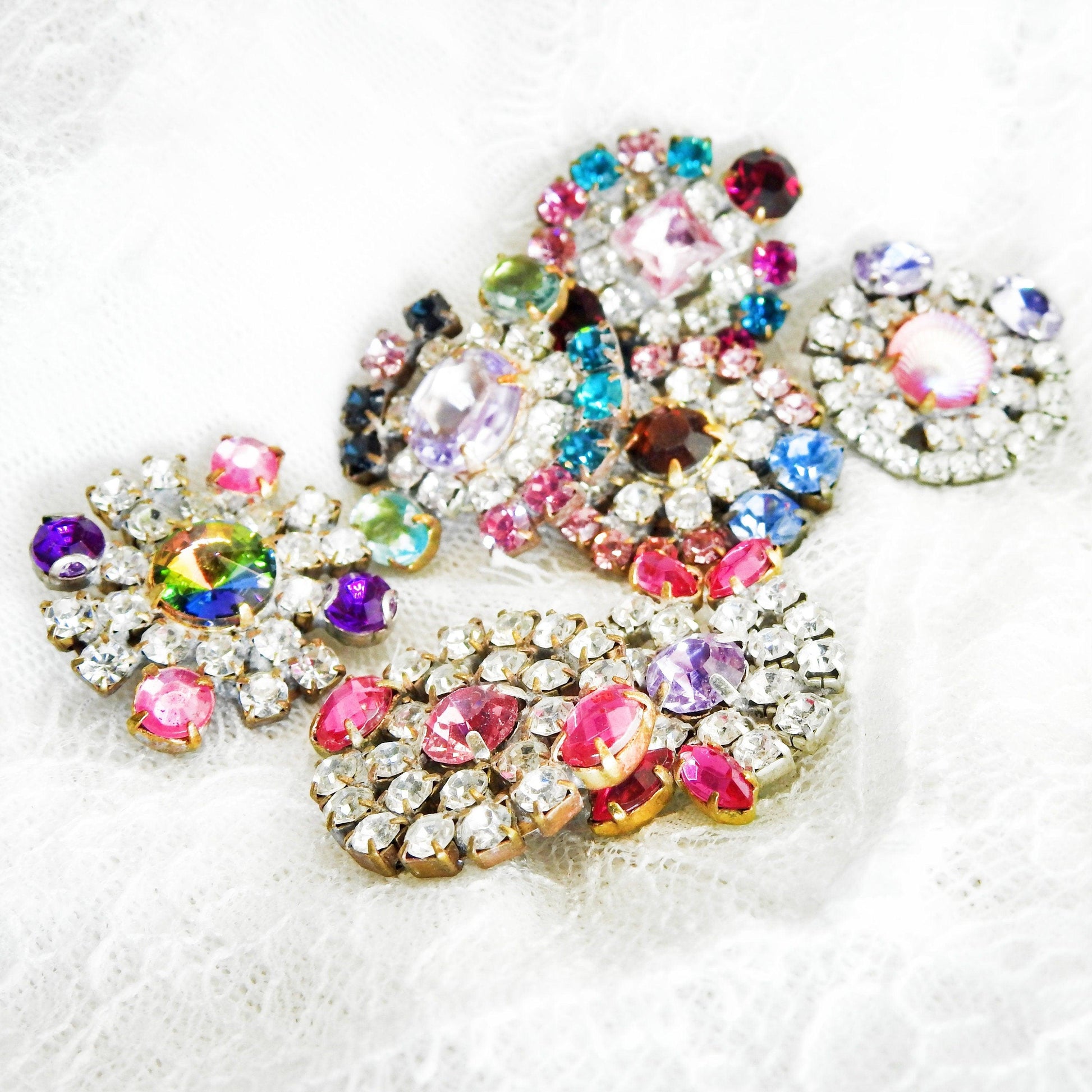 buy pink buttons