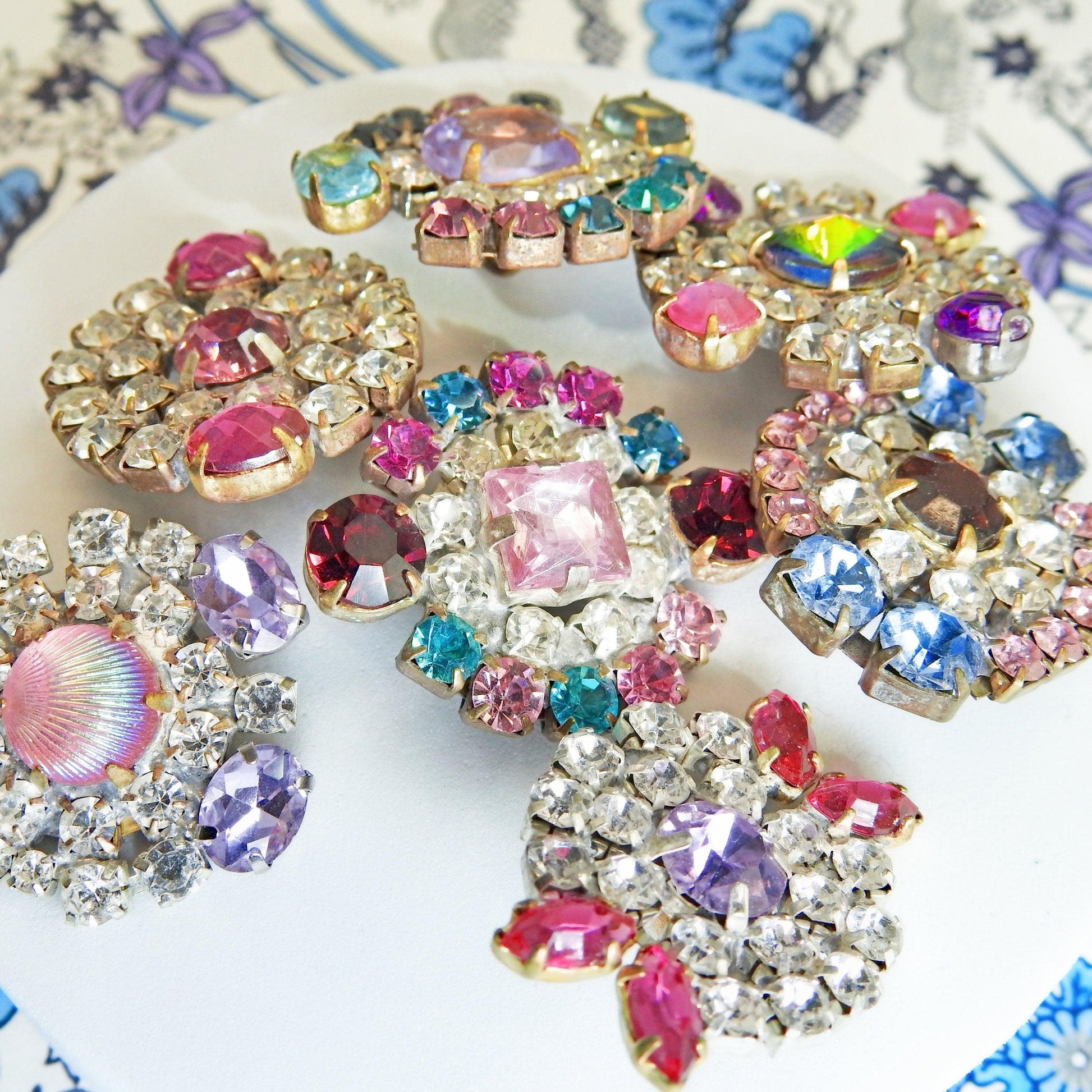 pink glass buttons