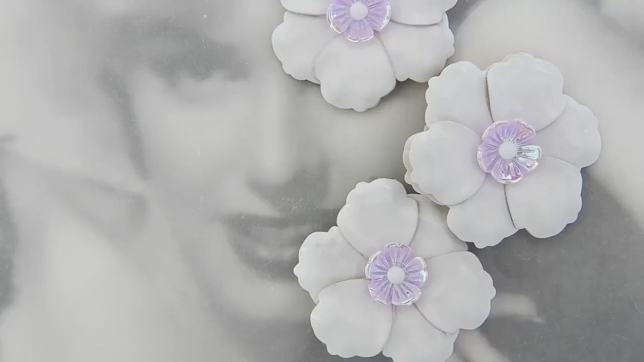 Set of 3 large purple flower buttons for decorating