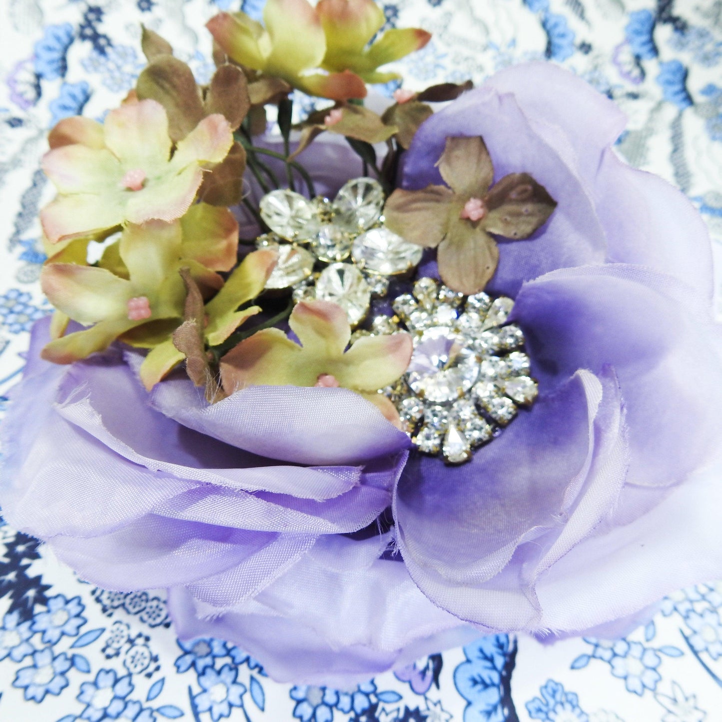Purple flower brooch, very large summer brooch, jewelry accessories for mom, pastel violet wedding brooch | 5'' - 12 cm