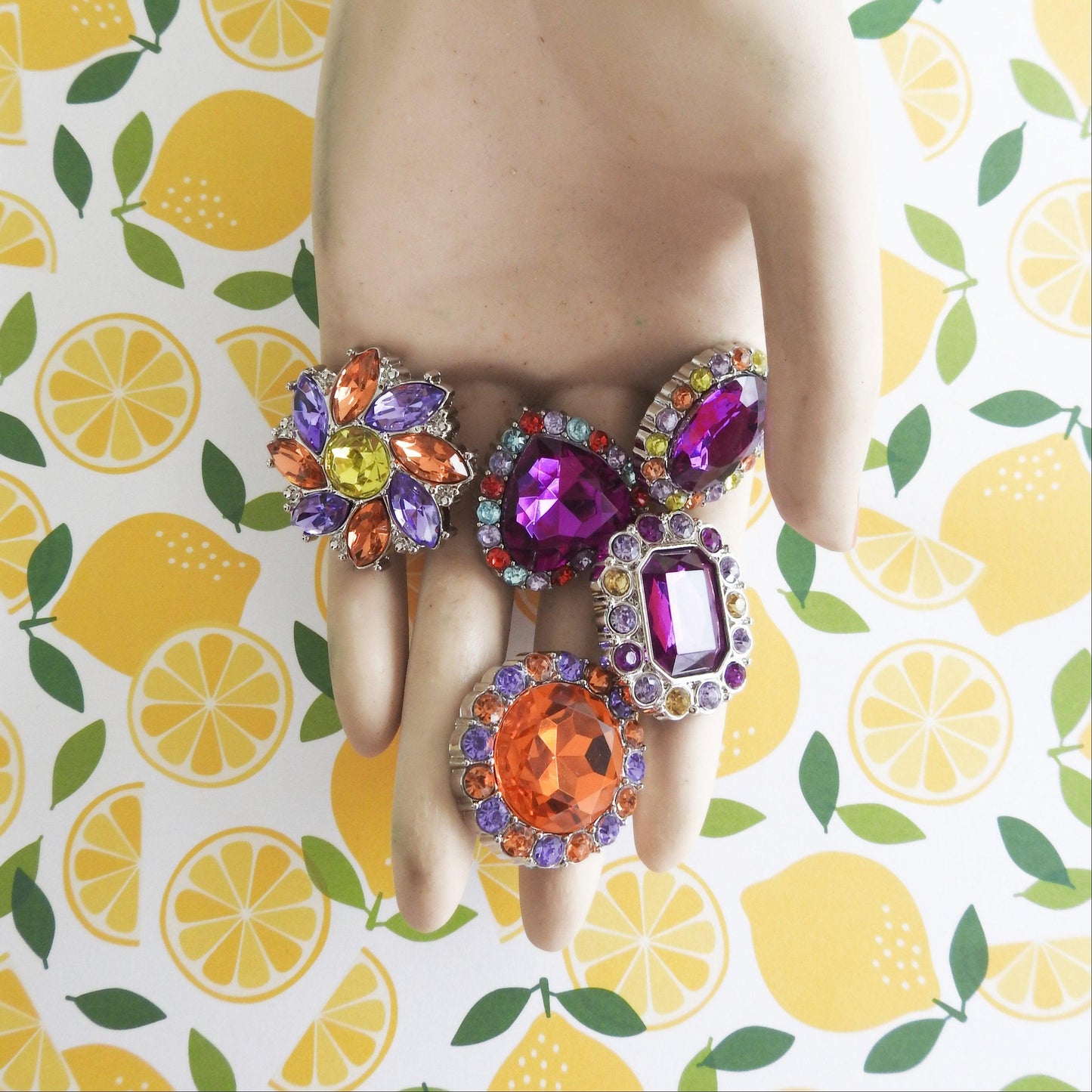 violet buttons