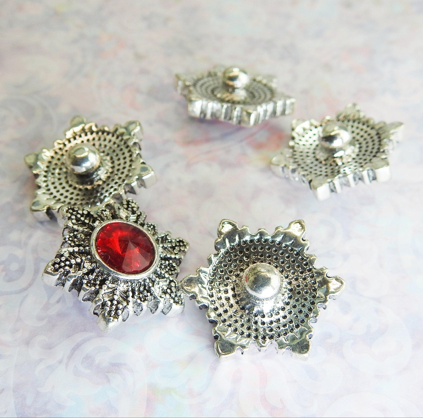 Snowflake snap buttons