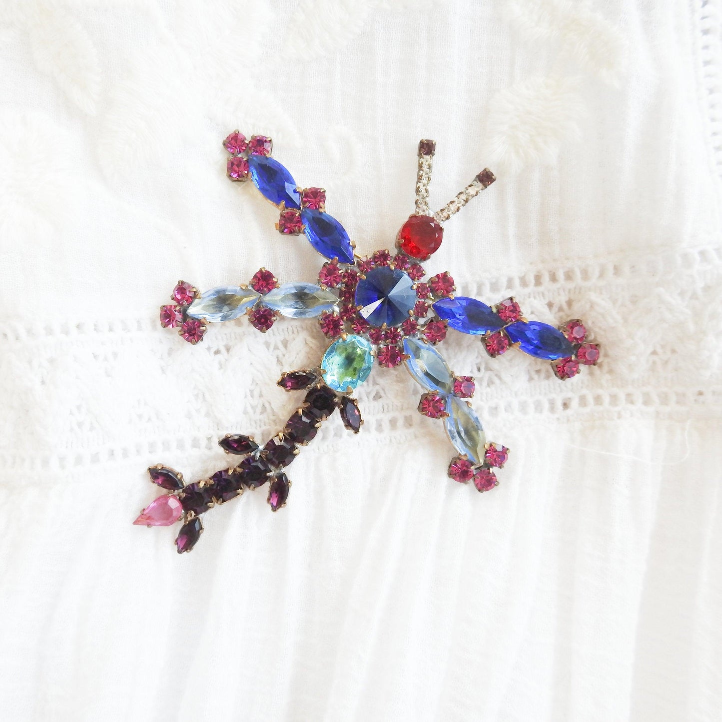 dragon fly bug brooch