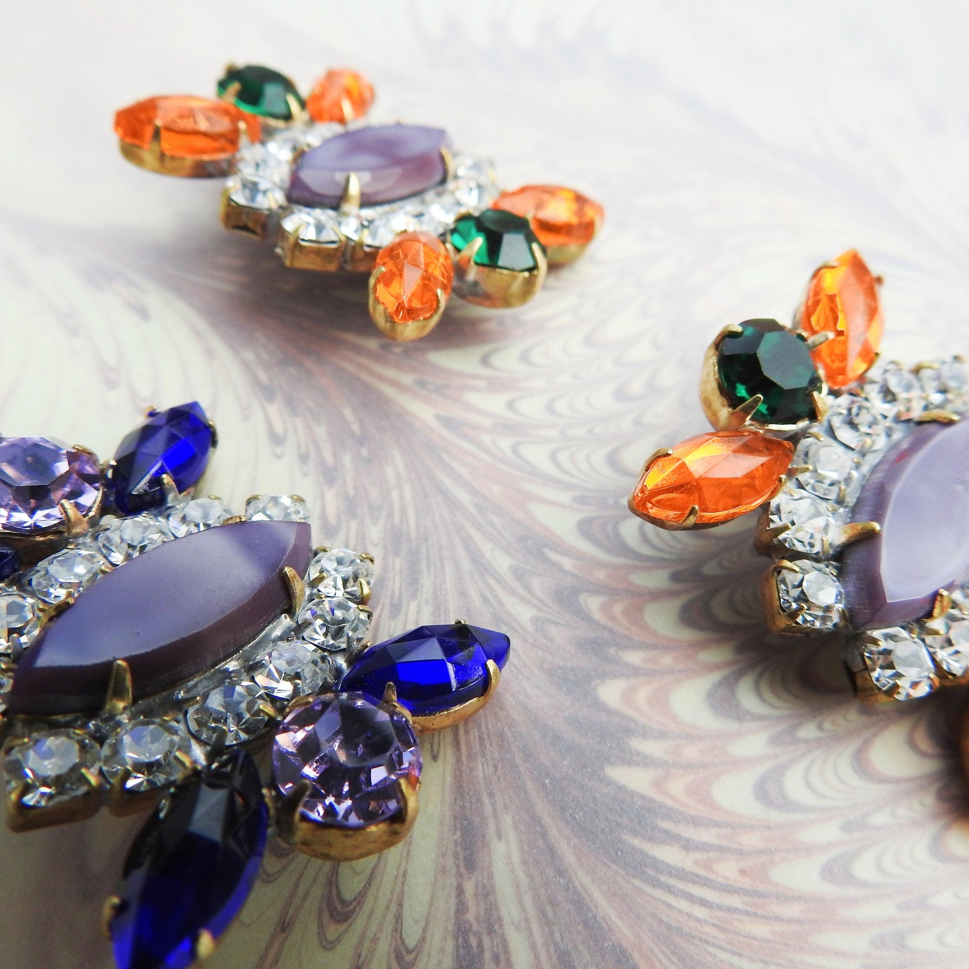 Unique fancy buttons for jewelry clasps, crystal charms for jewelry making supplies. Decorative buttons for wrap bracelets.  1 x 1.496''