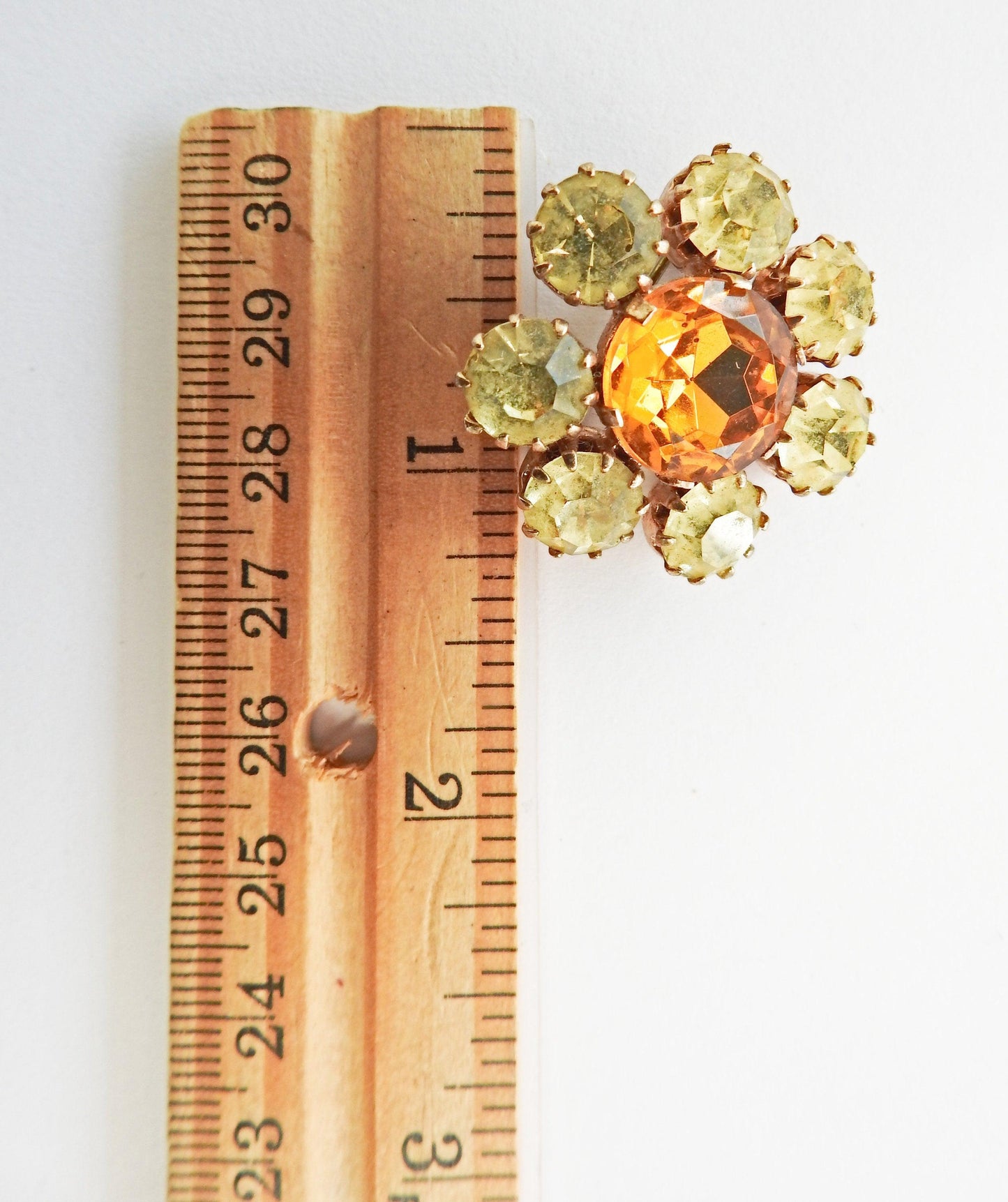 Vintage crystal flower broach pin, summer jewelry idea, small brooch for women, vintage rhinestone brooch