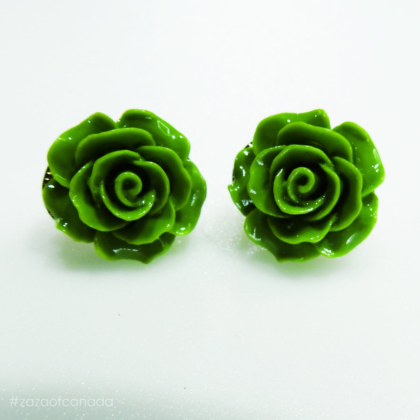 Vintage style flower earrings clip on