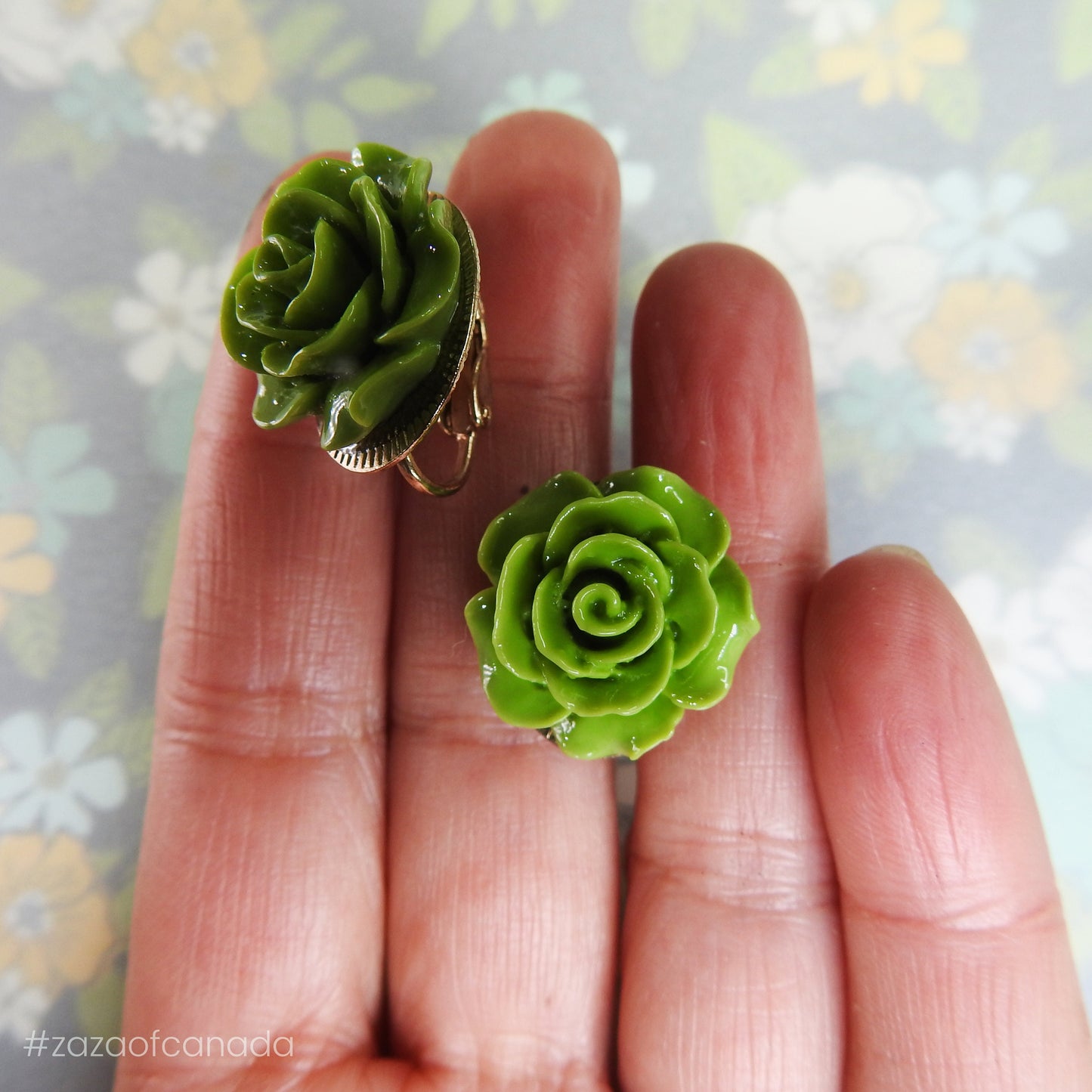 Vintage style flower earrings clip on