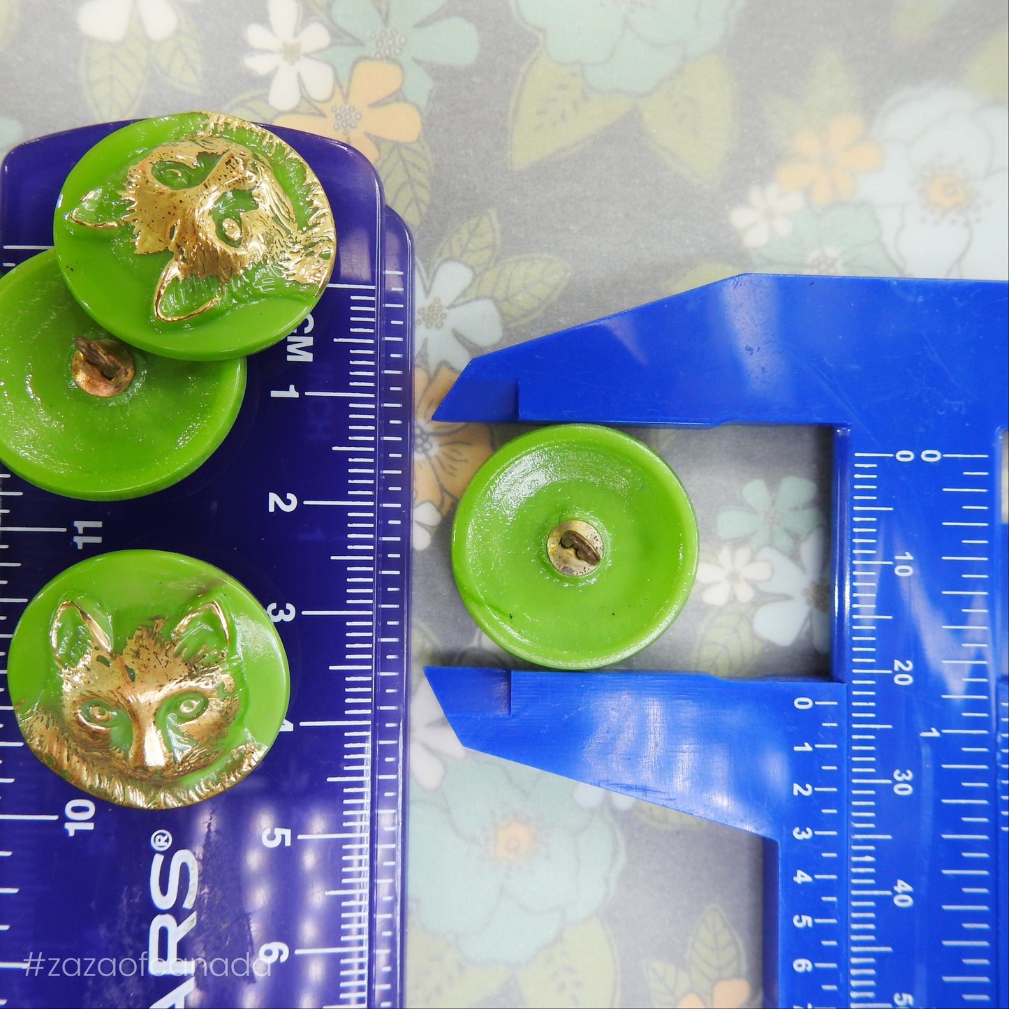 Green Czech Glass Buttons with Cat Design - Antique Style