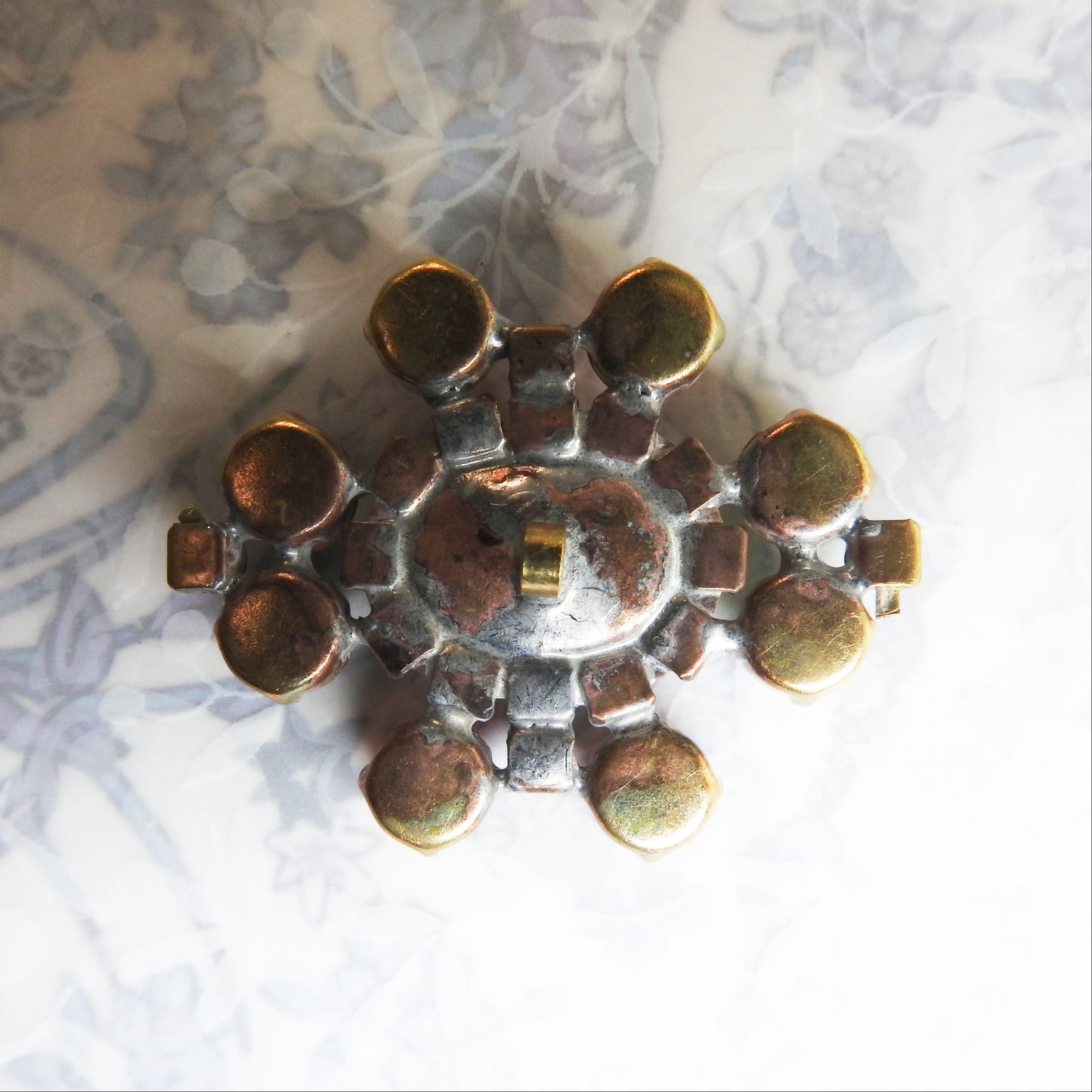 Green rhinestone glass button