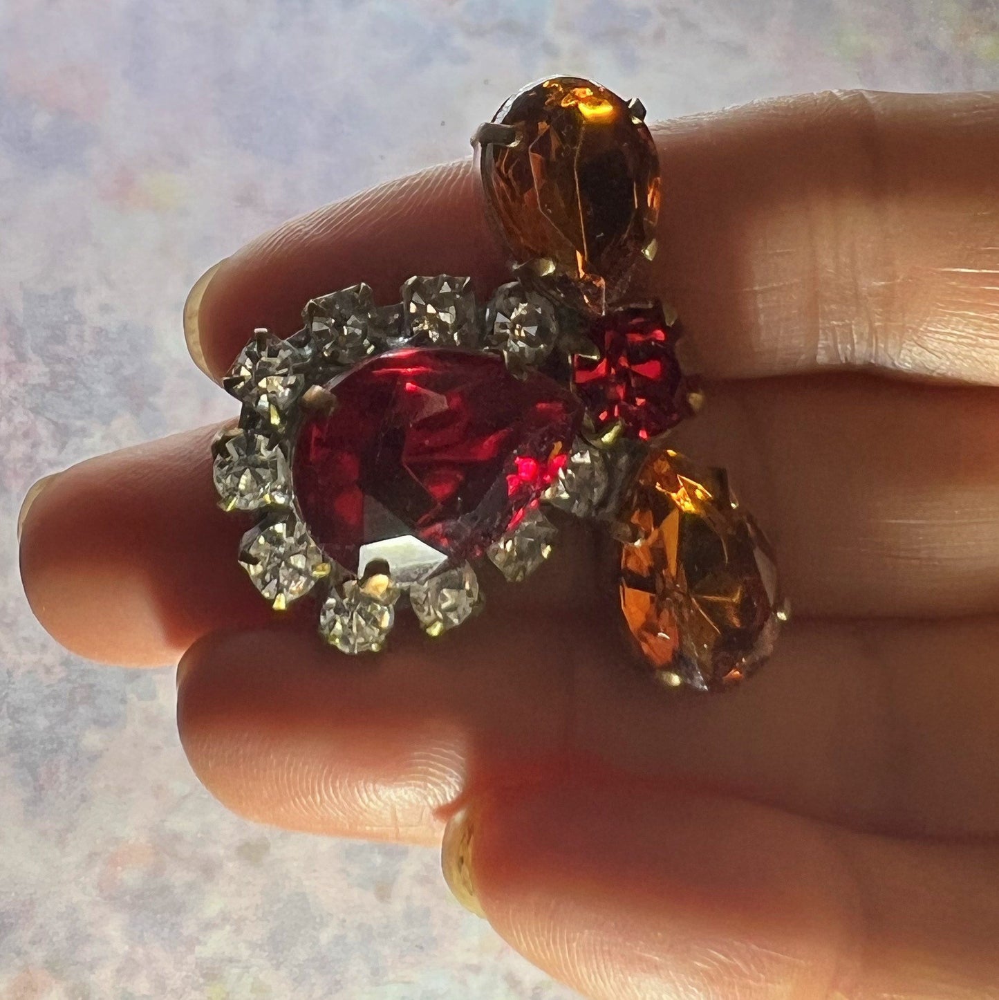 Rhinestone glass button