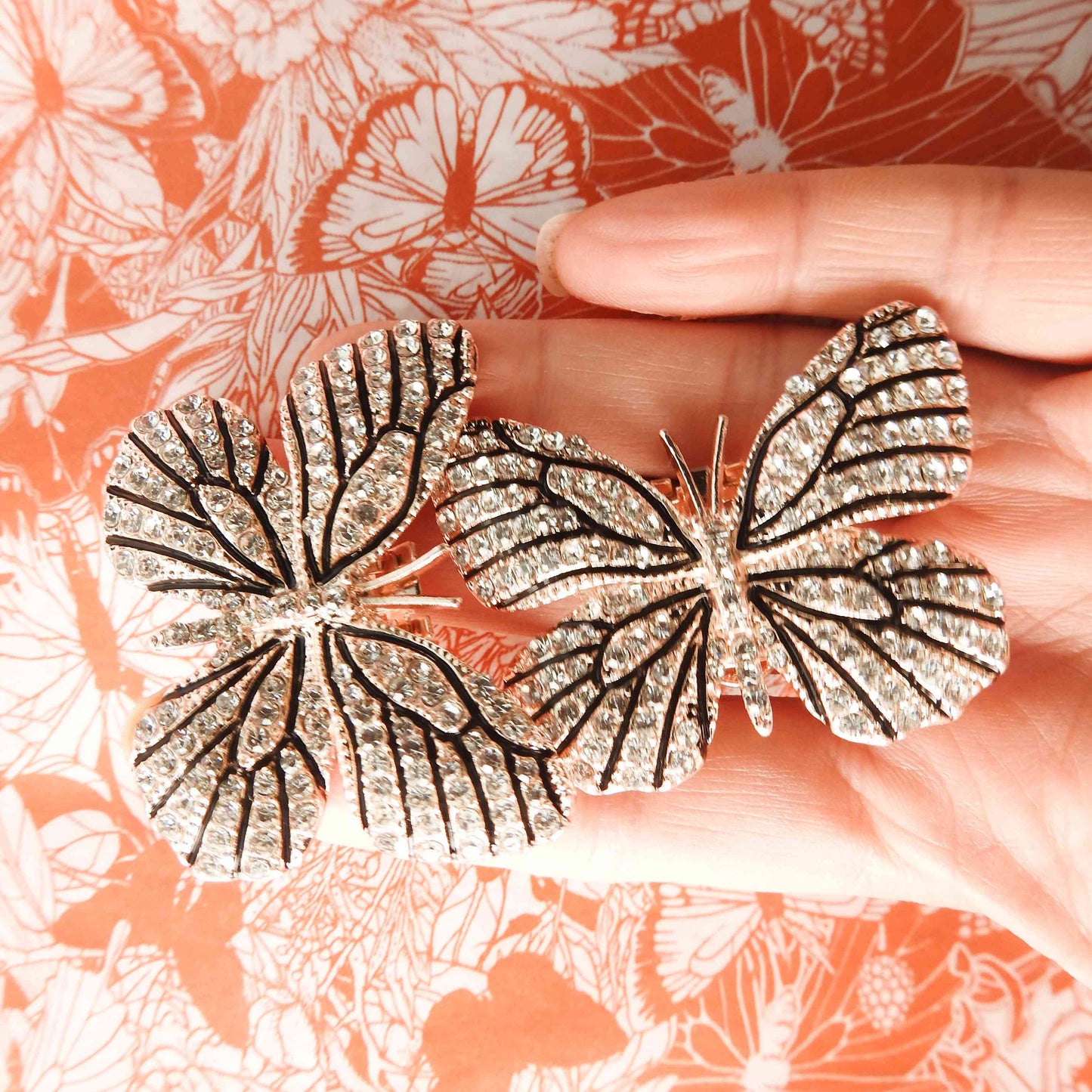 Butterfly shoe clips