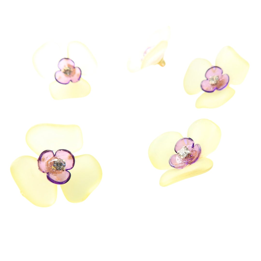 Flower-shaped buttons for clothes. Purple and yellow, with a shank. To sew on cardigans, dresses, and embellished lace. Sewing gifts ideas