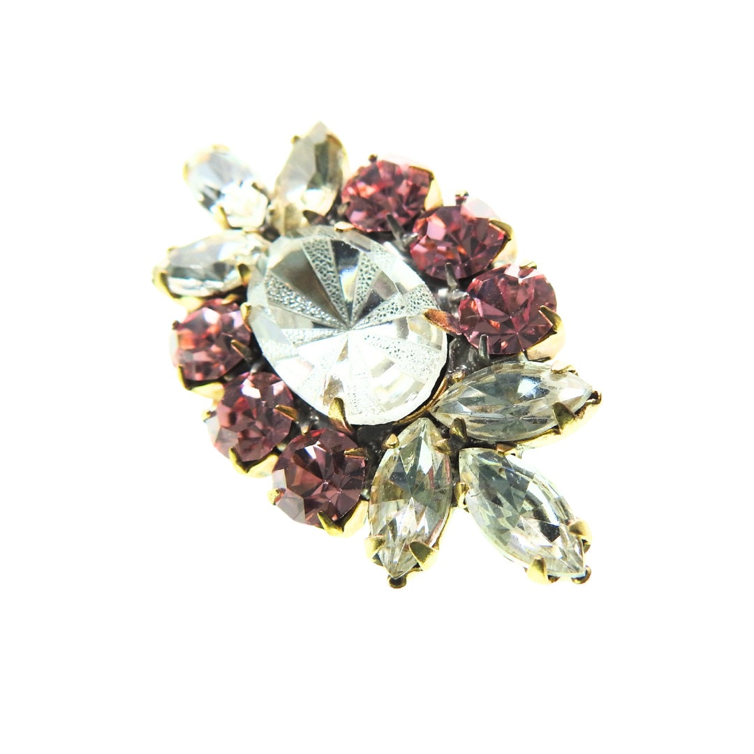 Pretty pink diamante button
