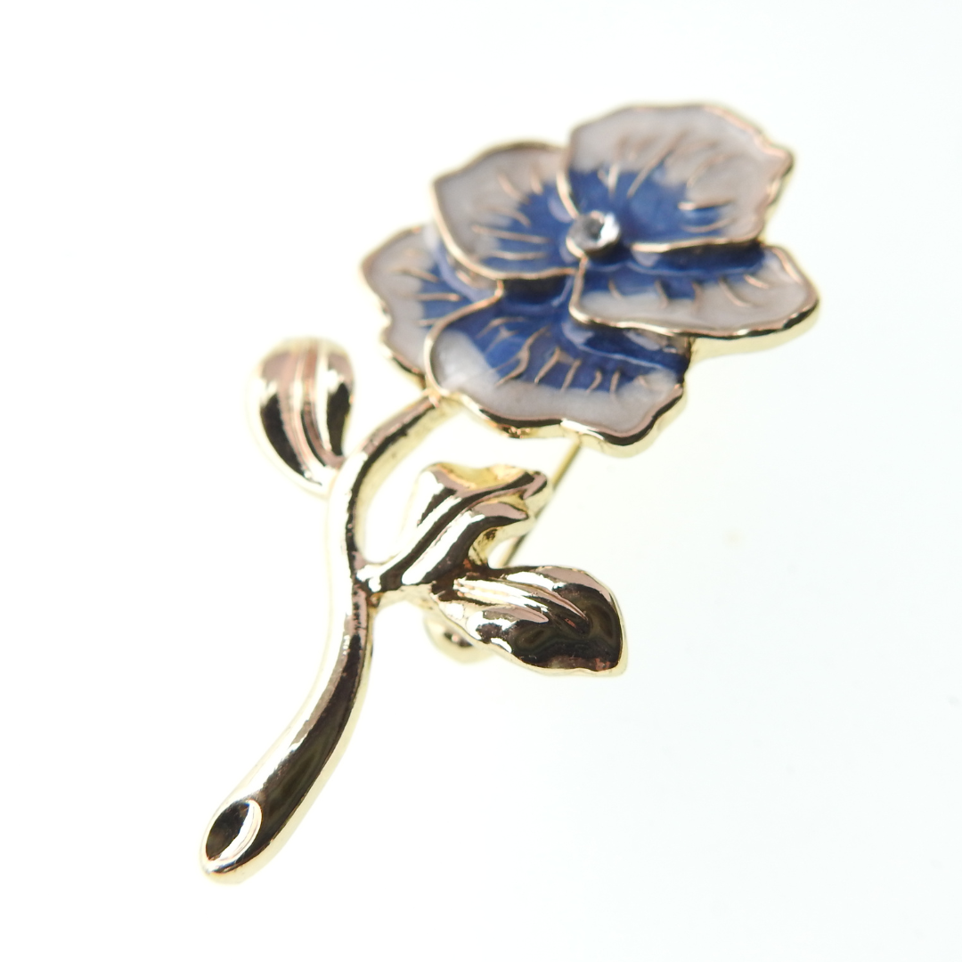 Pansy pin