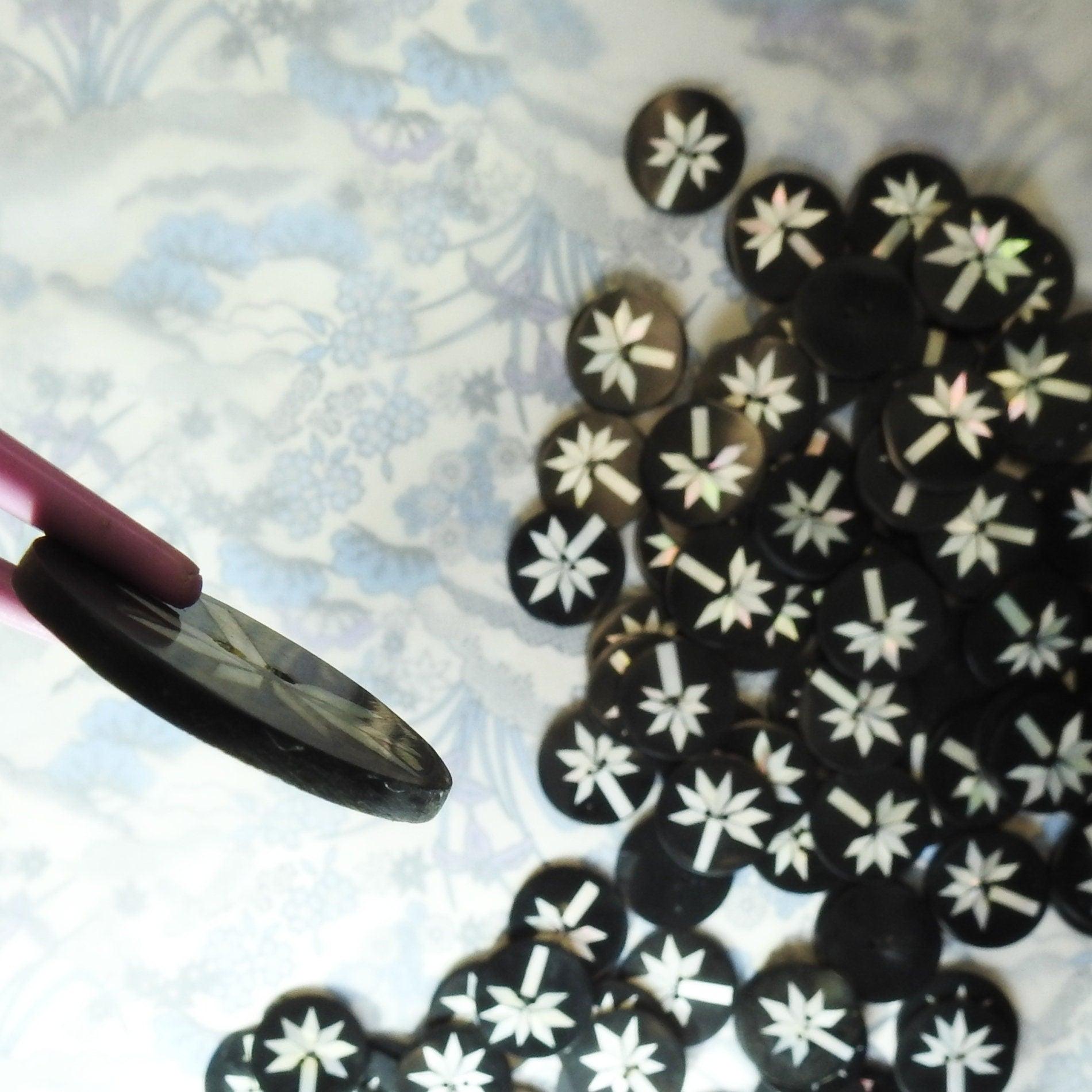 Black shell buttons - Gifts to sew for friends - Unique sewing buttons ...